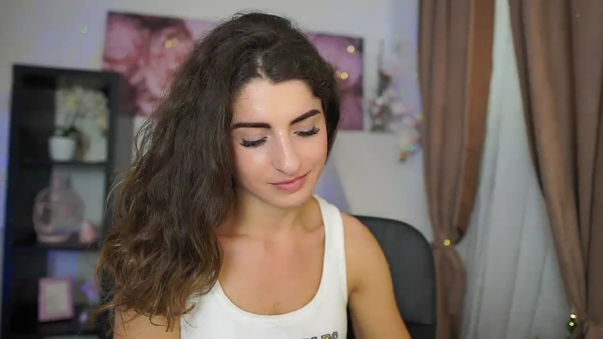 Gallery image thumbnail from EVA__LOVIA_'s myfreecams stream on, 08/25/2023, 14:07 image 6 of 20
