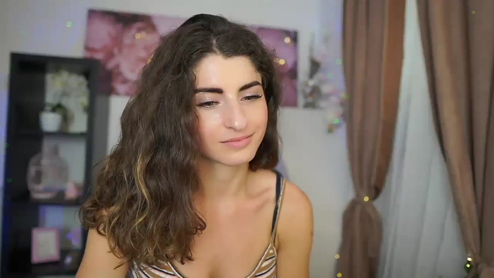 Gallery image thumbnail from EVA__LOVIA_'s myfreecams stream on, 08/25/2023, 14:52 image 3 of 20