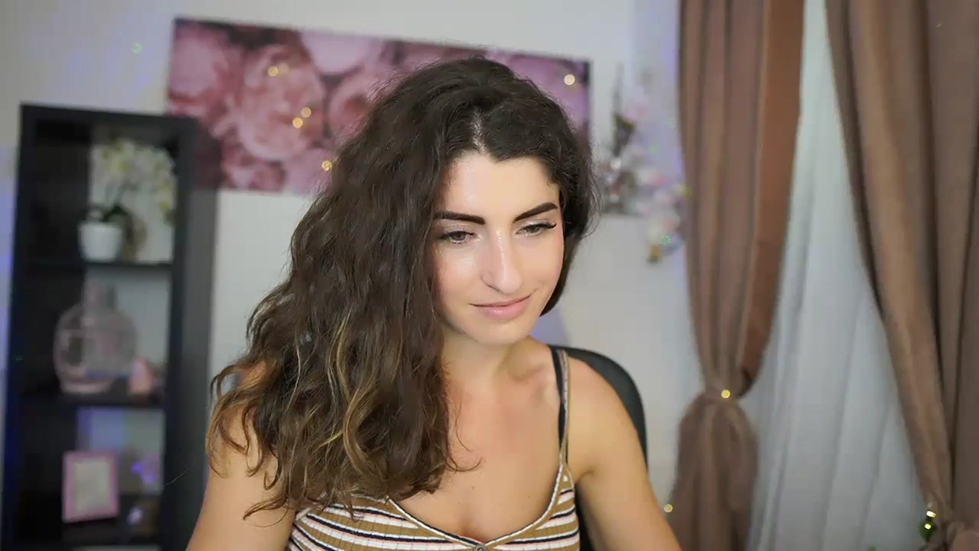 Gallery image thumbnail from EVA__LOVIA_'s myfreecams stream on, 08/25/2023, 14:52 image 18 of 20
