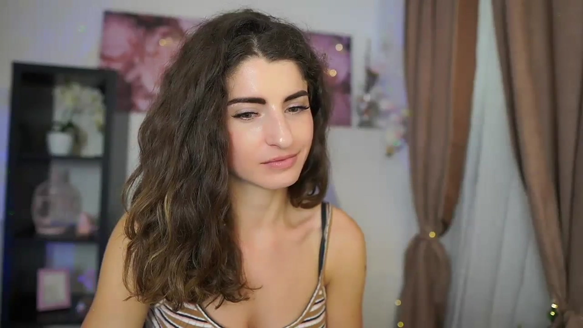 Gallery image thumbnail from EVA__LOVIA_'s myfreecams stream on, 08/25/2023, 14:52 image 12 of 20