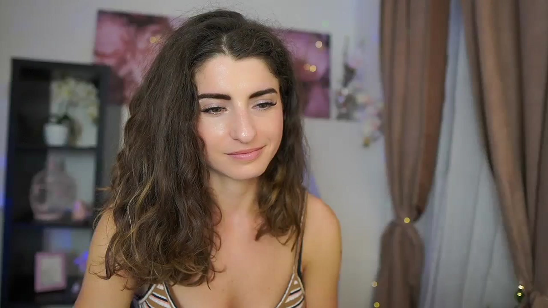 Gallery image thumbnail from EVA__LOVIA_'s myfreecams stream on, 08/25/2023, 18:05 image 10 of 20