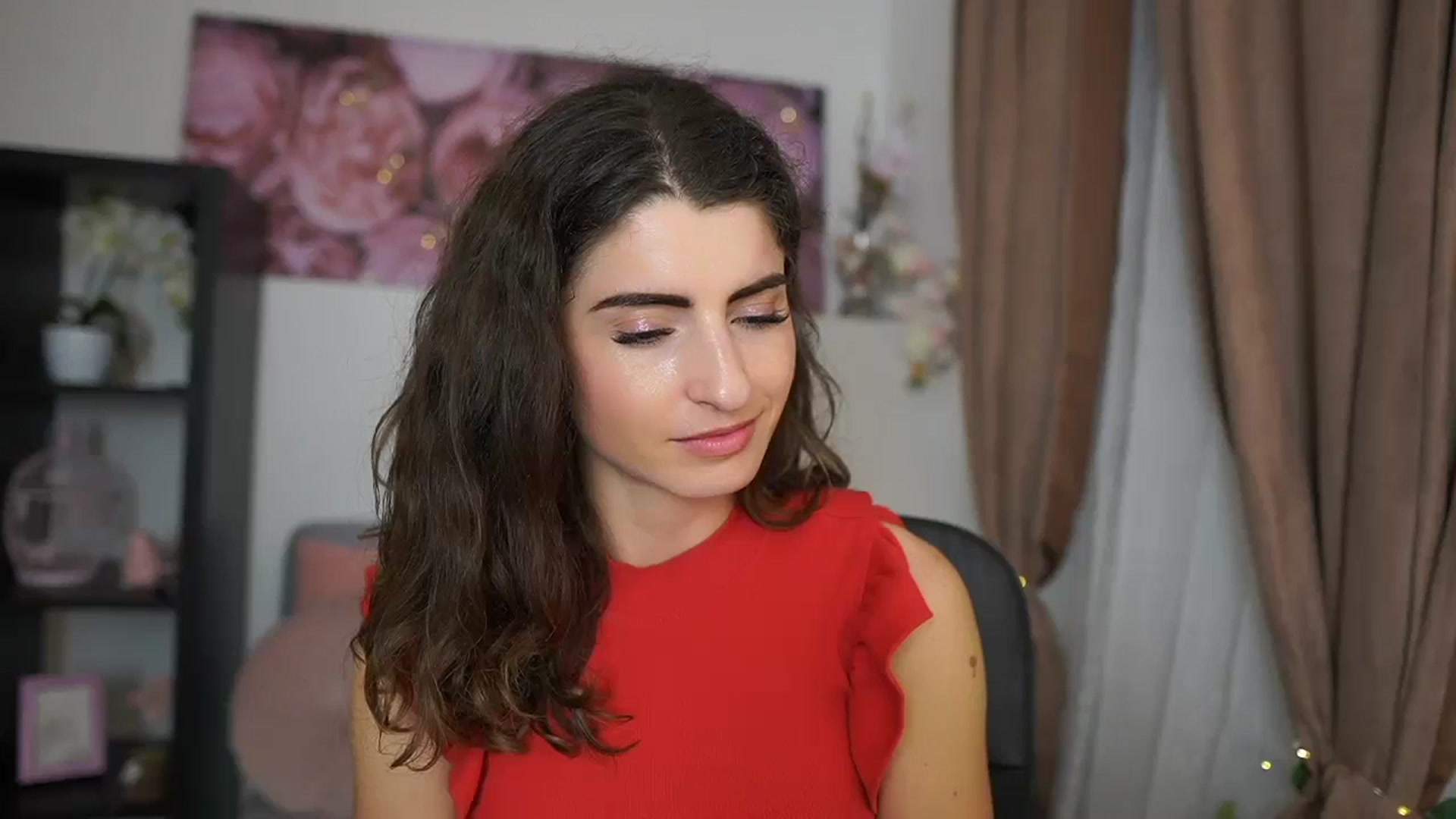 Gallery image thumbnail from EVA__LOVIA_'s myfreecams stream on, 08/27/2023, 18:03 image 10 of 20