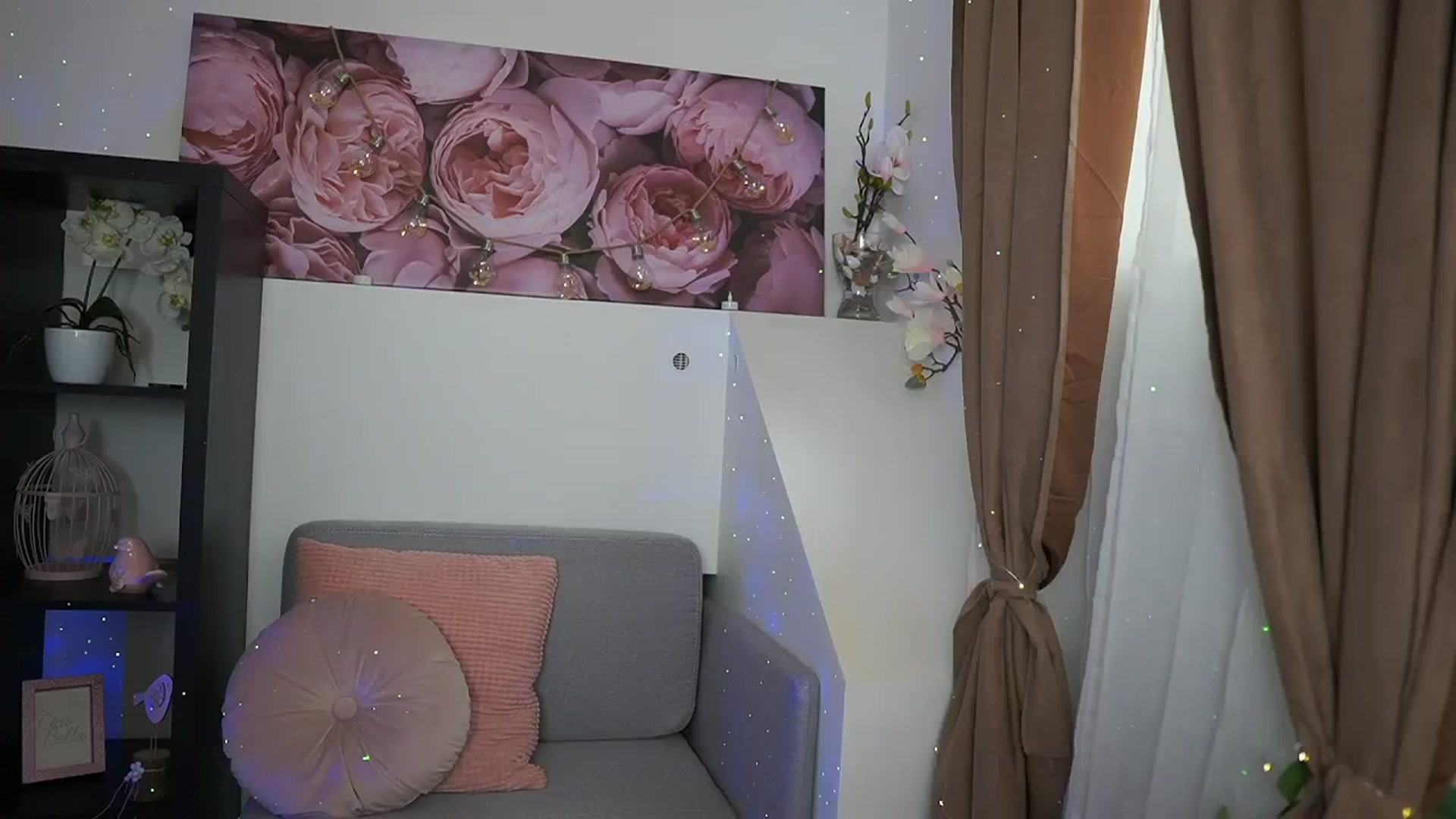 Gallery image thumbnail from EVA__LOVIA_'s myfreecams stream on, 08/31/2023, 12:02 image 17 of 20