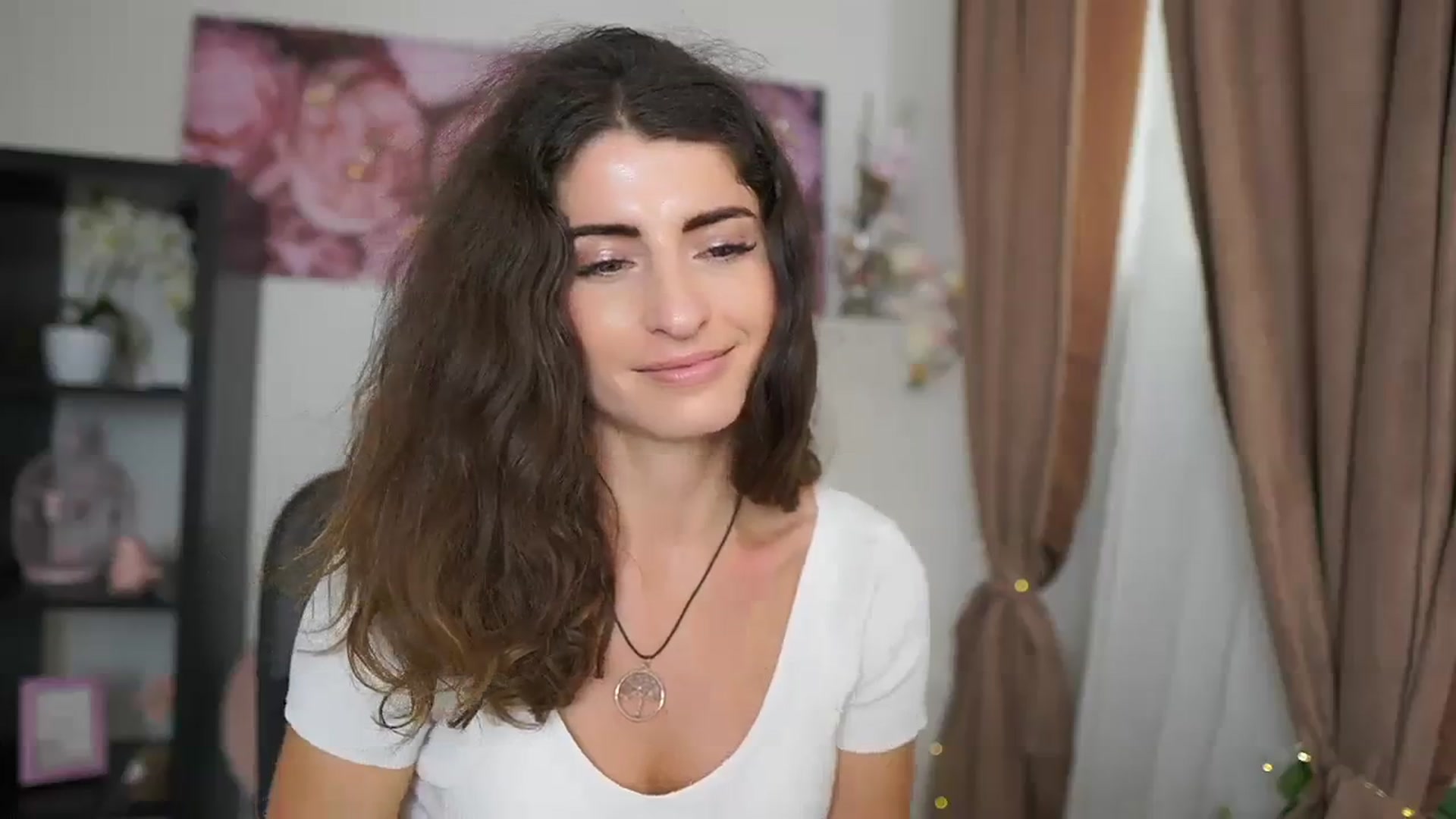 Gallery image thumbnail from EVA__LOVIA_'s myfreecams stream on, 08/31/2023, 12:32 image 17 of 20