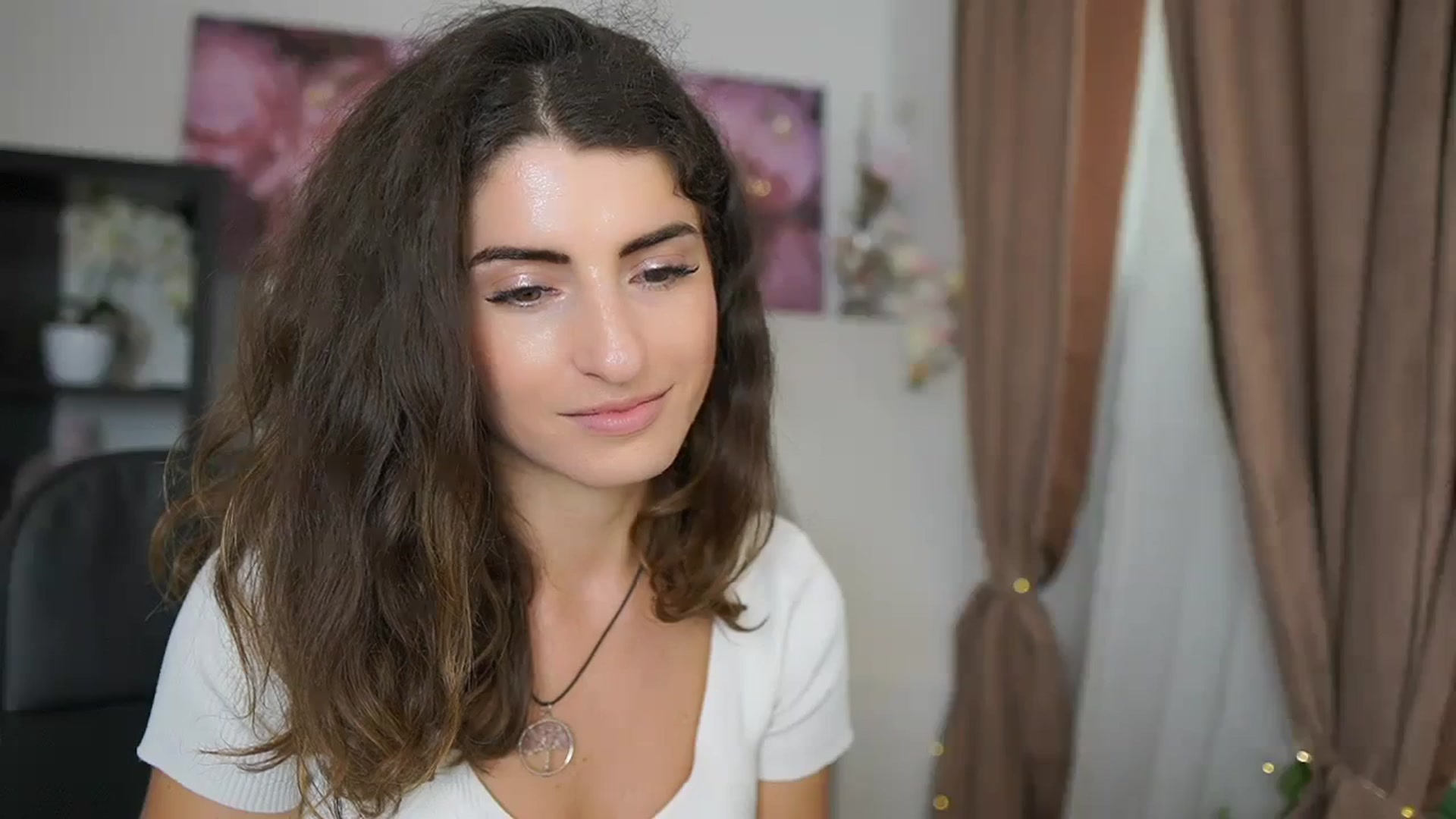Gallery image thumbnail from EVA__LOVIA_'s myfreecams stream on, 08/31/2023, 13:18 image 18 of 20