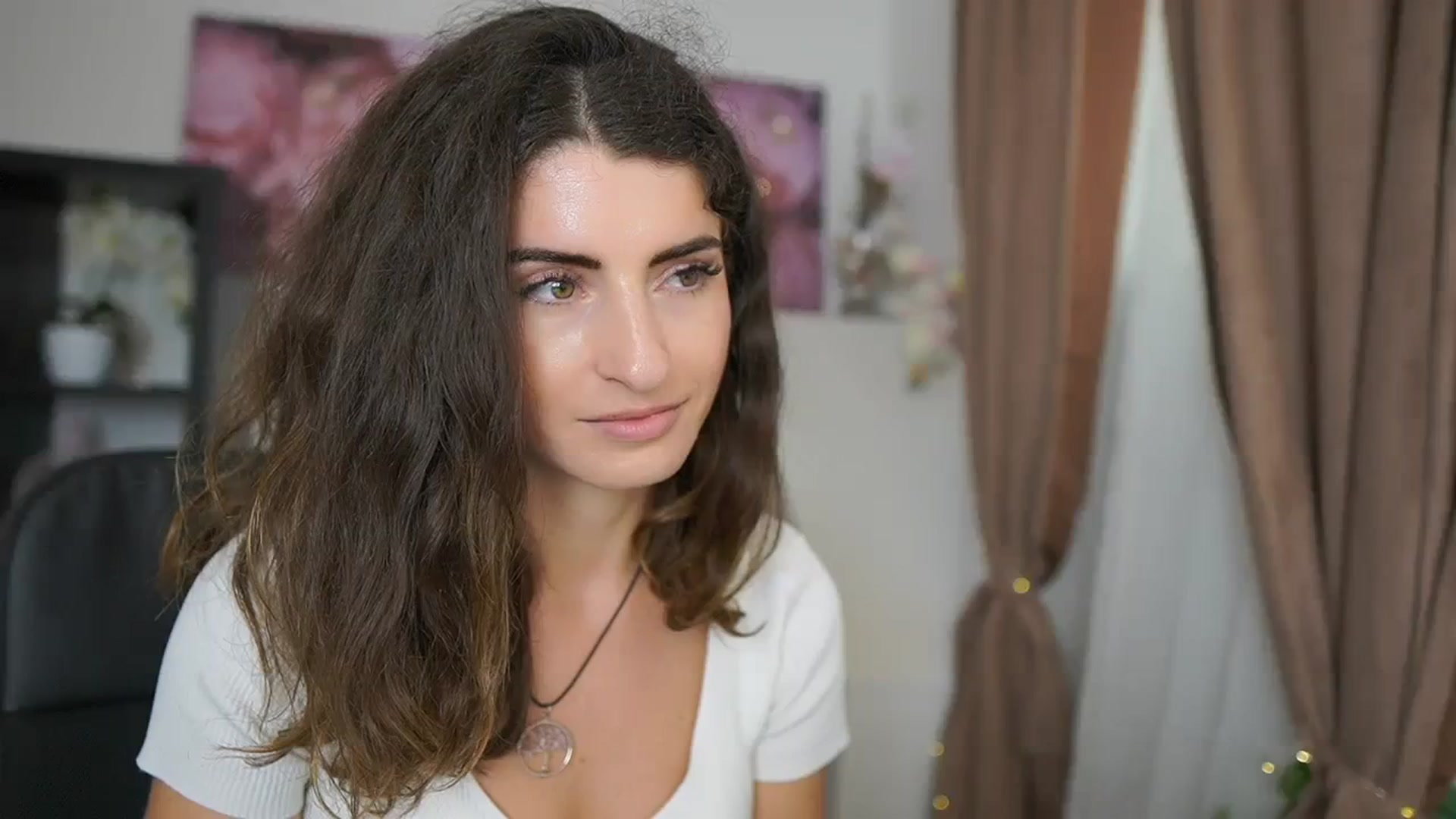 Gallery image thumbnail from EVA__LOVIA_'s myfreecams stream on, 08/31/2023, 13:18 image 19 of 20