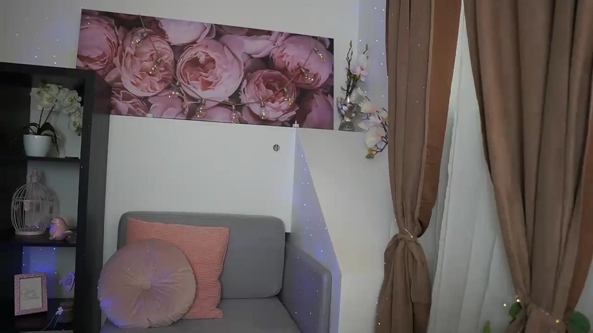 Gallery image thumbnail from EVA__LOVIA_'s myfreecams stream on, 09/03/2023, 10:37 image 16 of 20