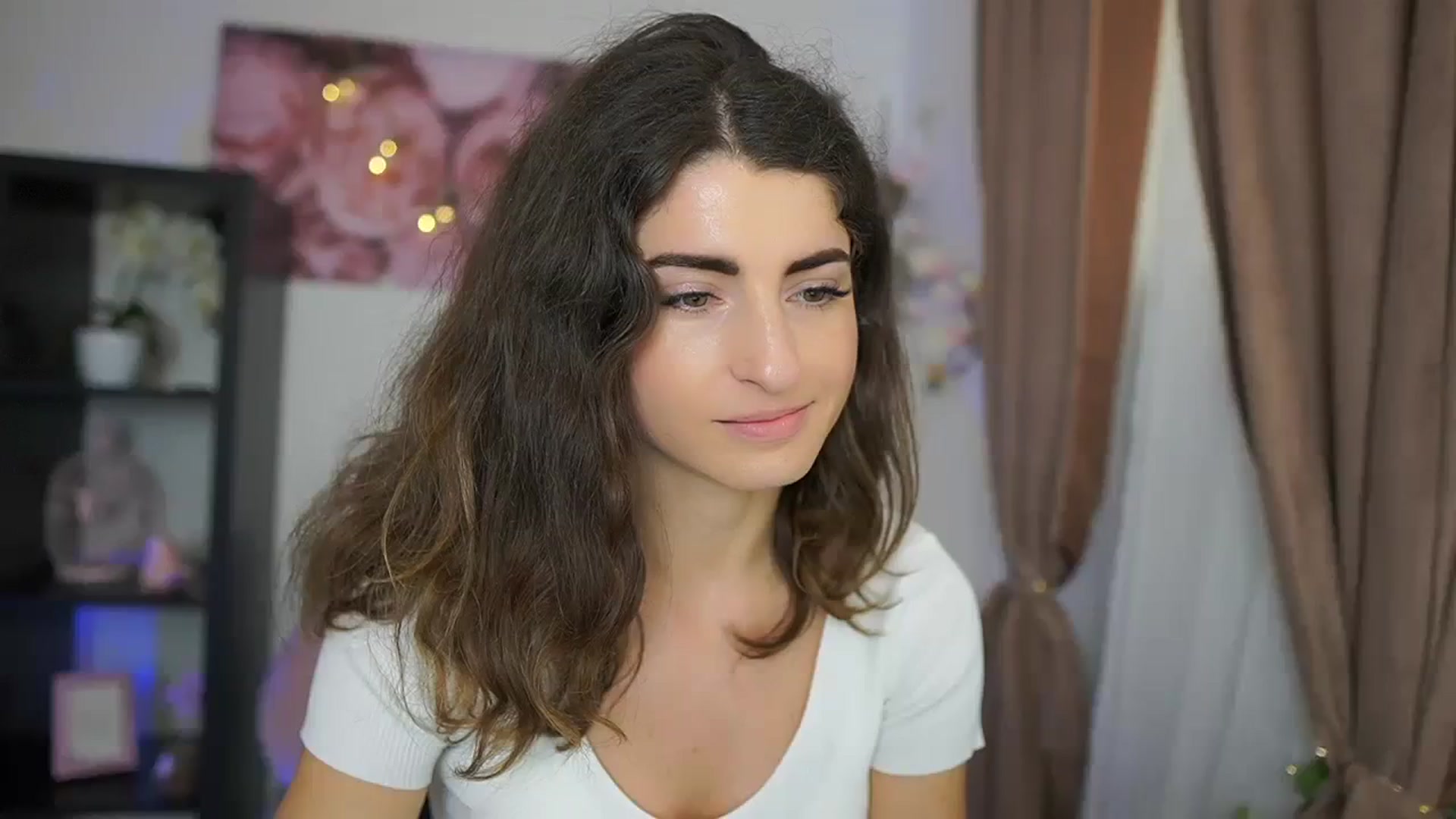 Gallery image thumbnail from EVA__LOVIA_'s myfreecams stream on, 09/06/2023, 10:23 image 18 of 20