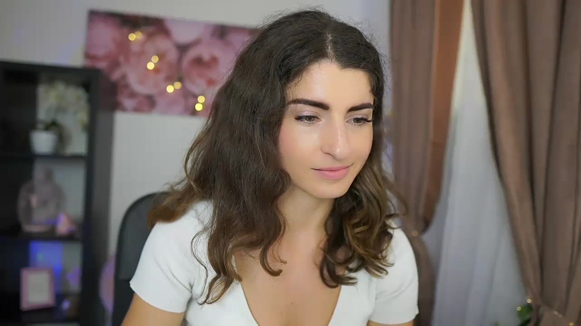 Gallery image thumbnail from EVA__LOVIA_'s myfreecams stream on, 09/06/2023, 10:55 image 6 of 20