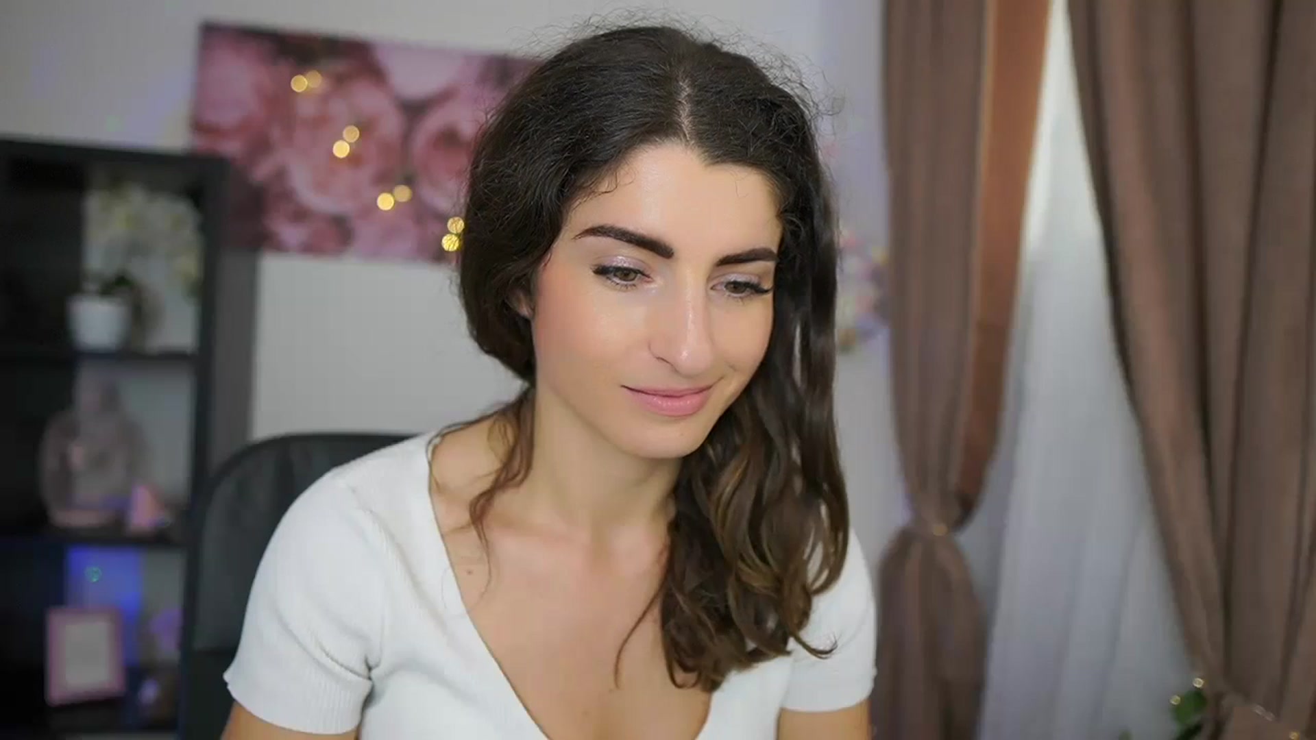 Gallery image thumbnail from EVA__LOVIA_'s myfreecams stream on, 09/06/2023, 12:19 image 15 of 20