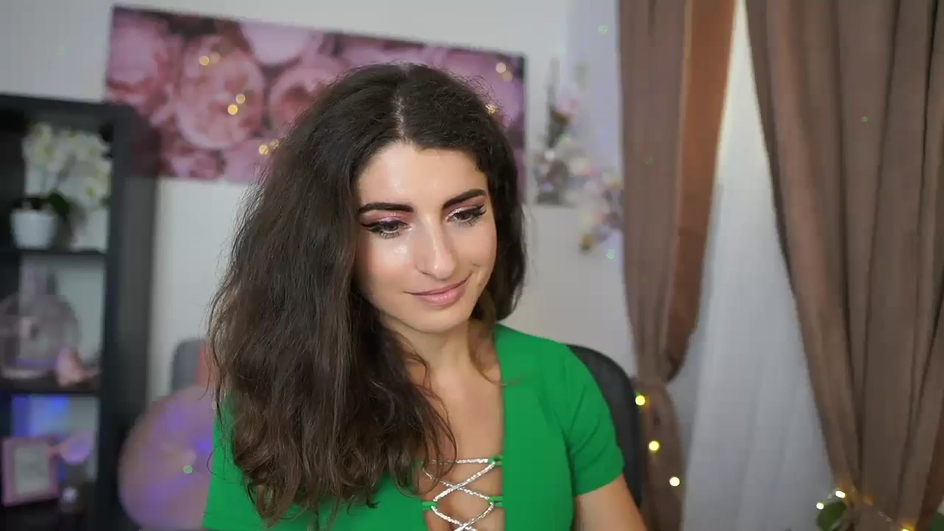 Gallery image thumbnail from EVA__LOVIA_'s myfreecams stream on, 09/09/2023, 14:03 image 18 of 20