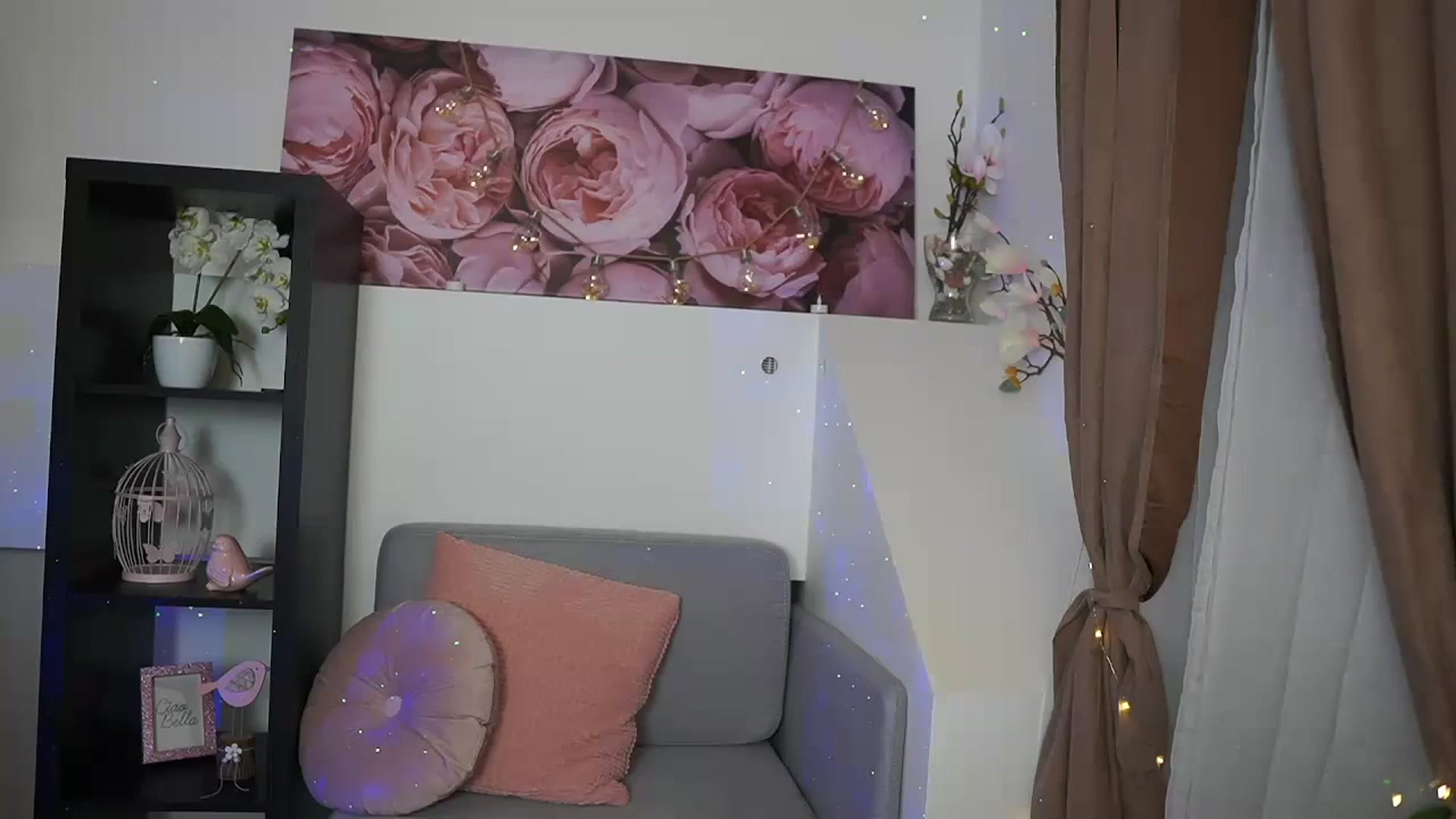 Gallery image thumbnail from EVA__LOVIA_'s myfreecams stream on, 09/11/2023, 18:11 image 8 of 20