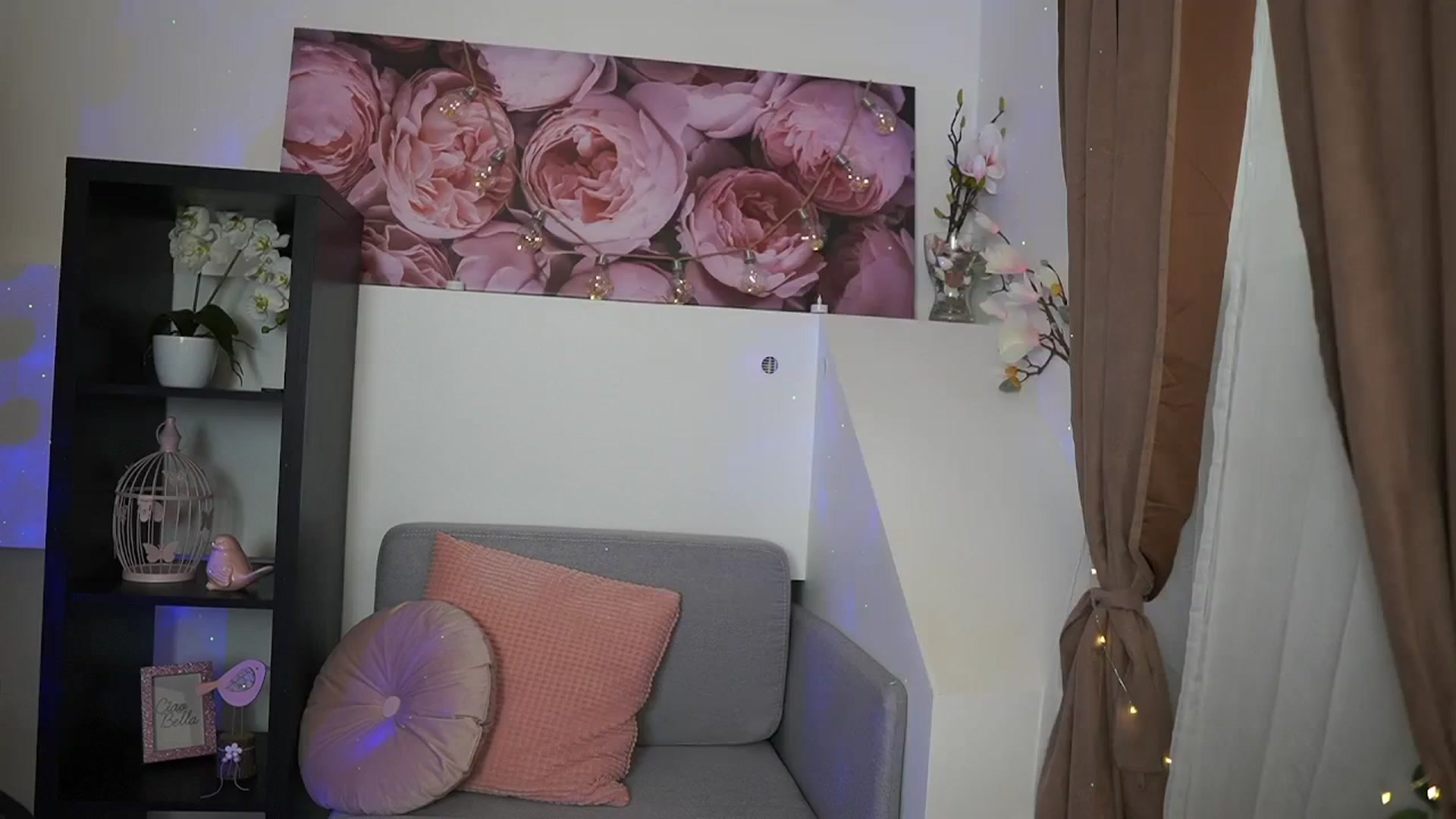 Gallery image thumbnail from EVA__LOVIA_'s myfreecams stream on, 09/12/2023, 13:15 image 9 of 20