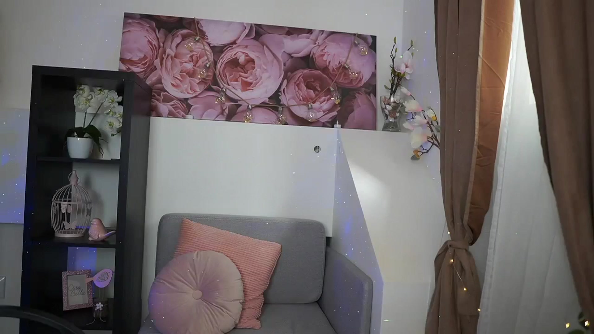 Gallery image thumbnail from EVA__LOVIA_'s myfreecams stream on, 09/14/2023, 11:32 image 8 of 20