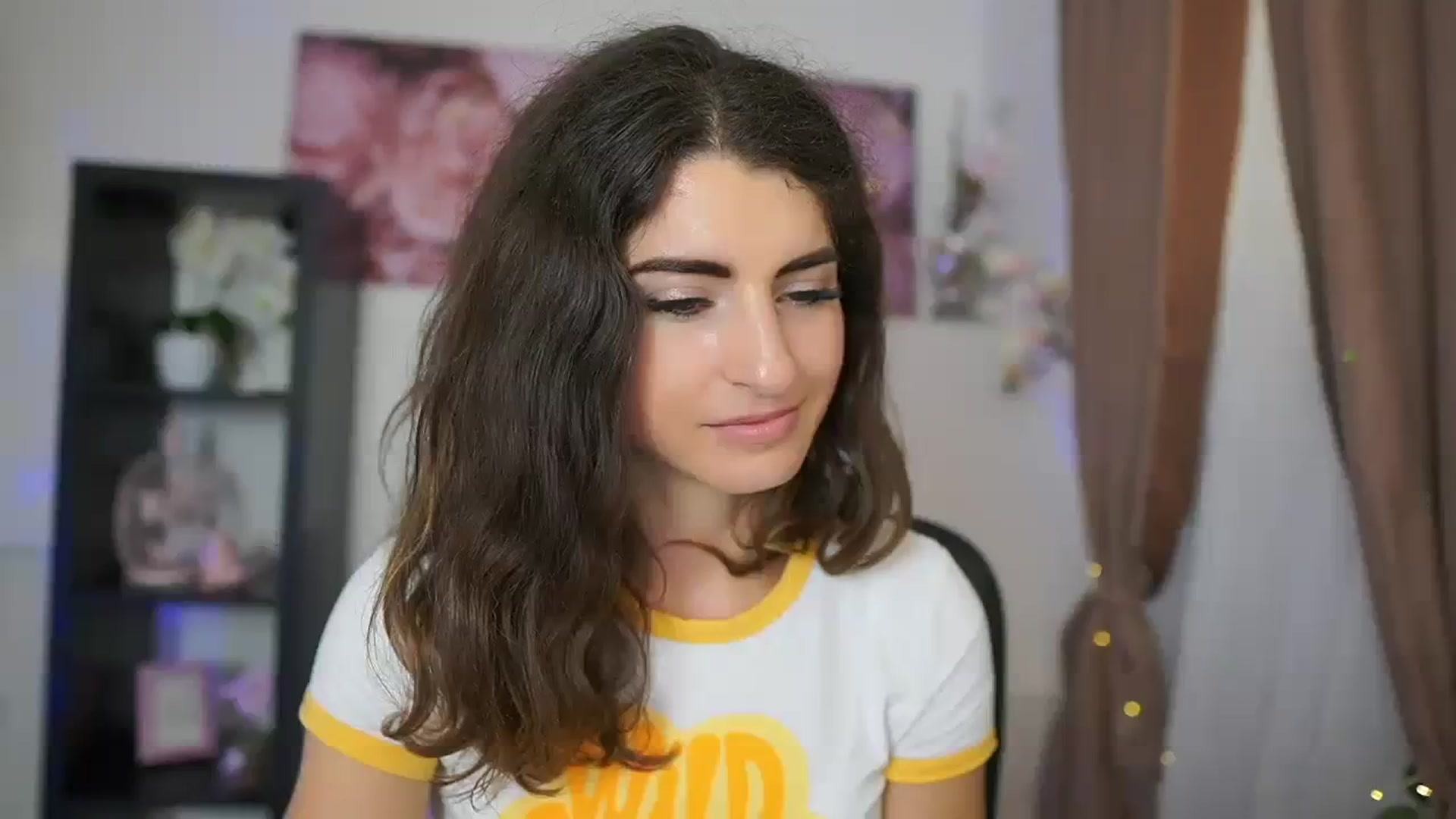 Gallery image thumbnail from EVA__LOVIA_'s myfreecams stream on, 09/20/2023, 10:33 image 16 of 20