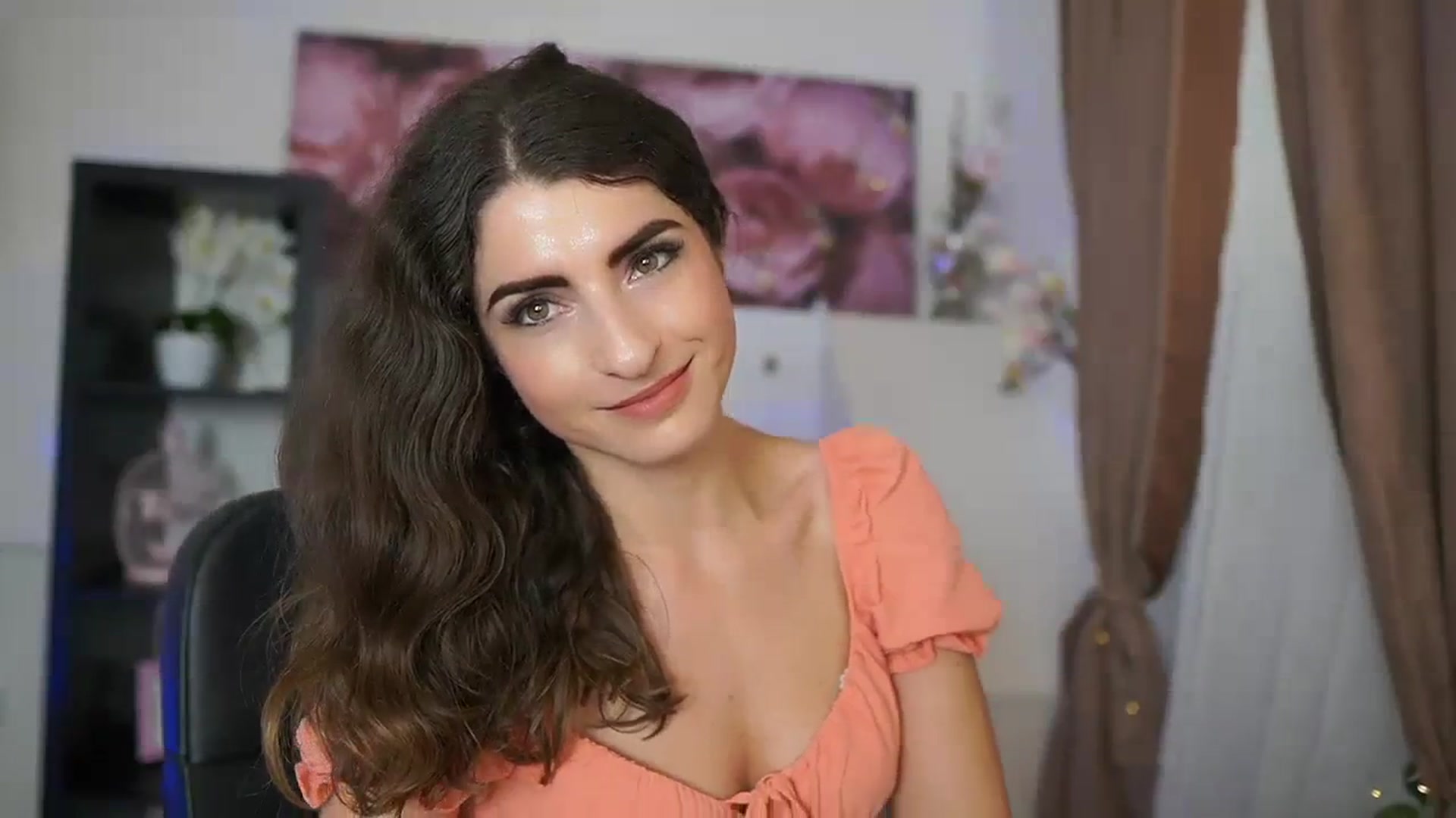 Gallery image thumbnail from EVA__LOVIA_'s myfreecams stream on, 09/22/2023, 13:27 image 10 of 20