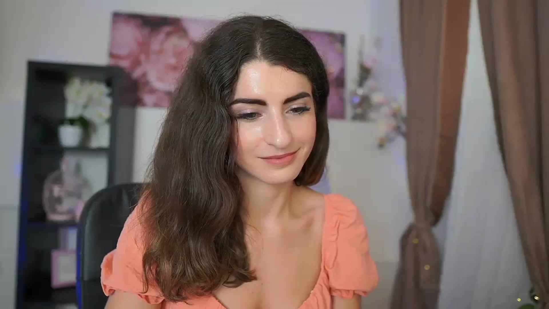 Gallery image thumbnail from EVA__LOVIA_'s myfreecams stream on, 09/22/2023, 13:27 image 14 of 20