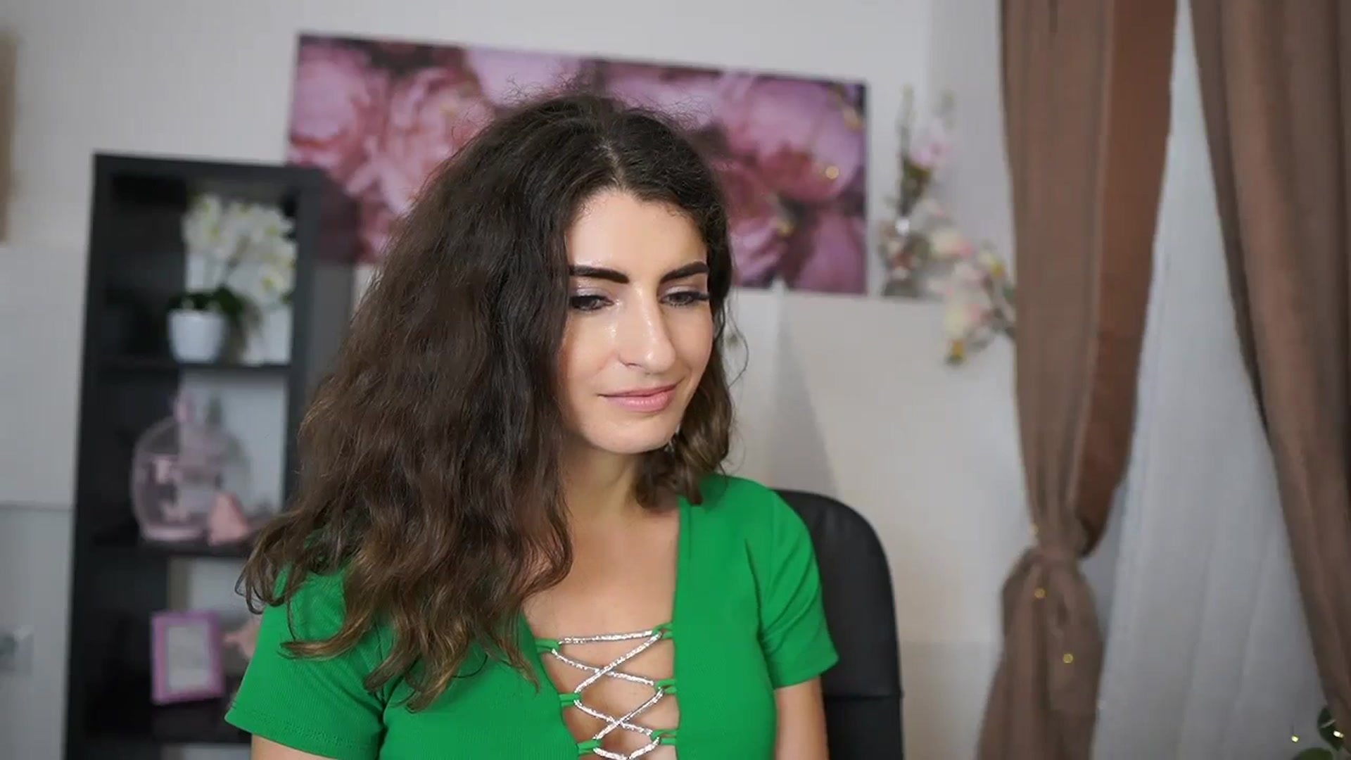 Gallery image thumbnail from EVA__LOVIA_'s myfreecams stream on, 09/23/2023, 12:12 image 14 of 20
