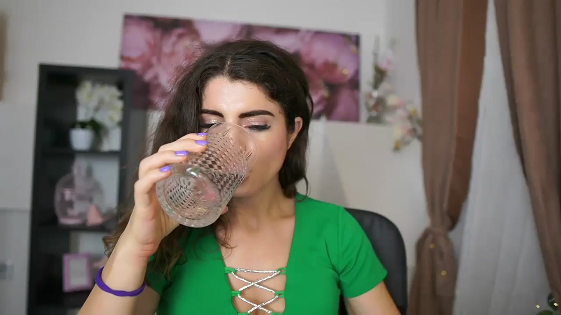 Gallery image thumbnail from EVA__LOVIA_'s myfreecams stream on, 09/23/2023, 12:45 image 5 of 20
