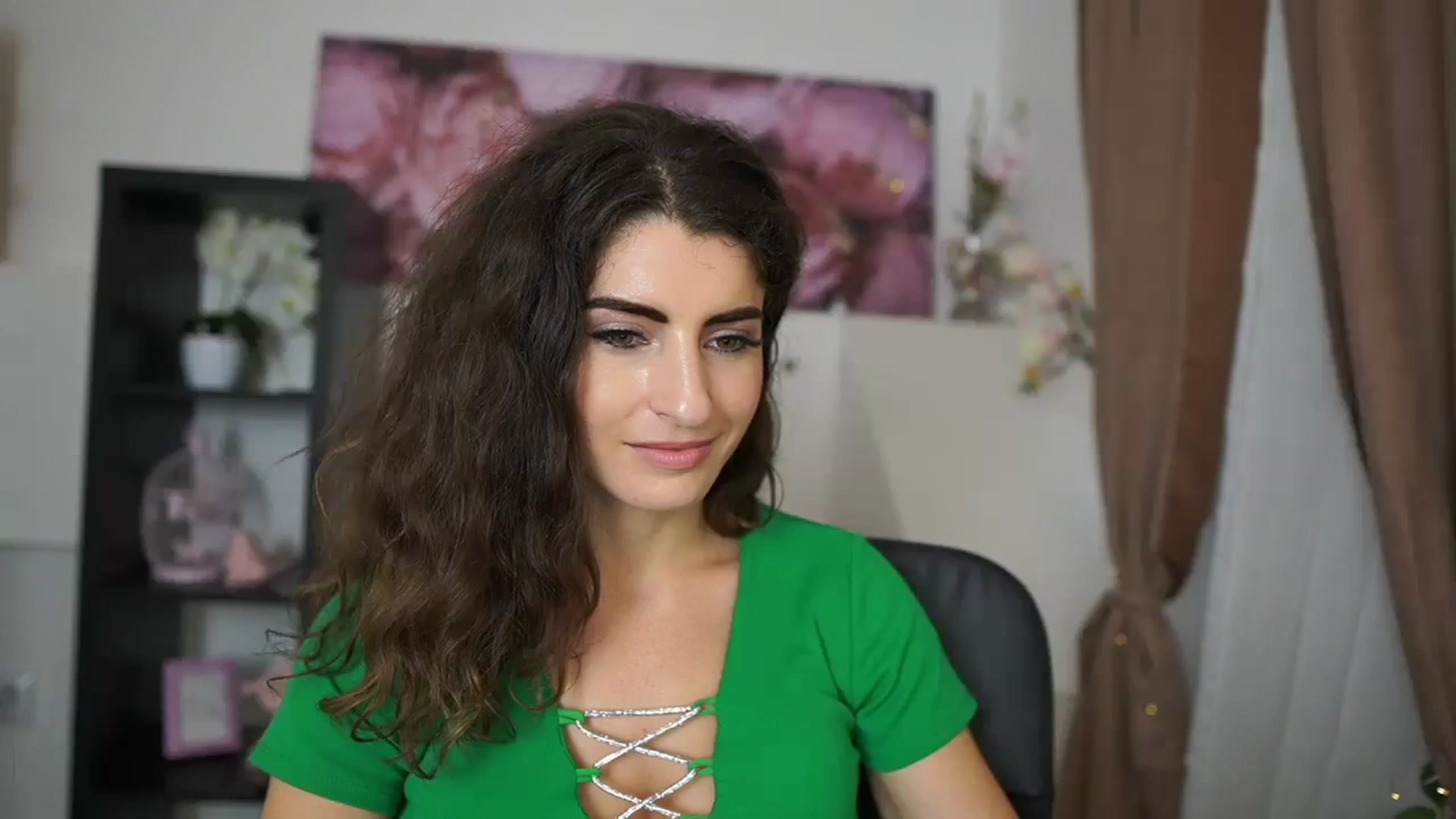 Gallery image thumbnail from EVA__LOVIA_'s myfreecams stream on, 09/23/2023, 12:45 image 14 of 20