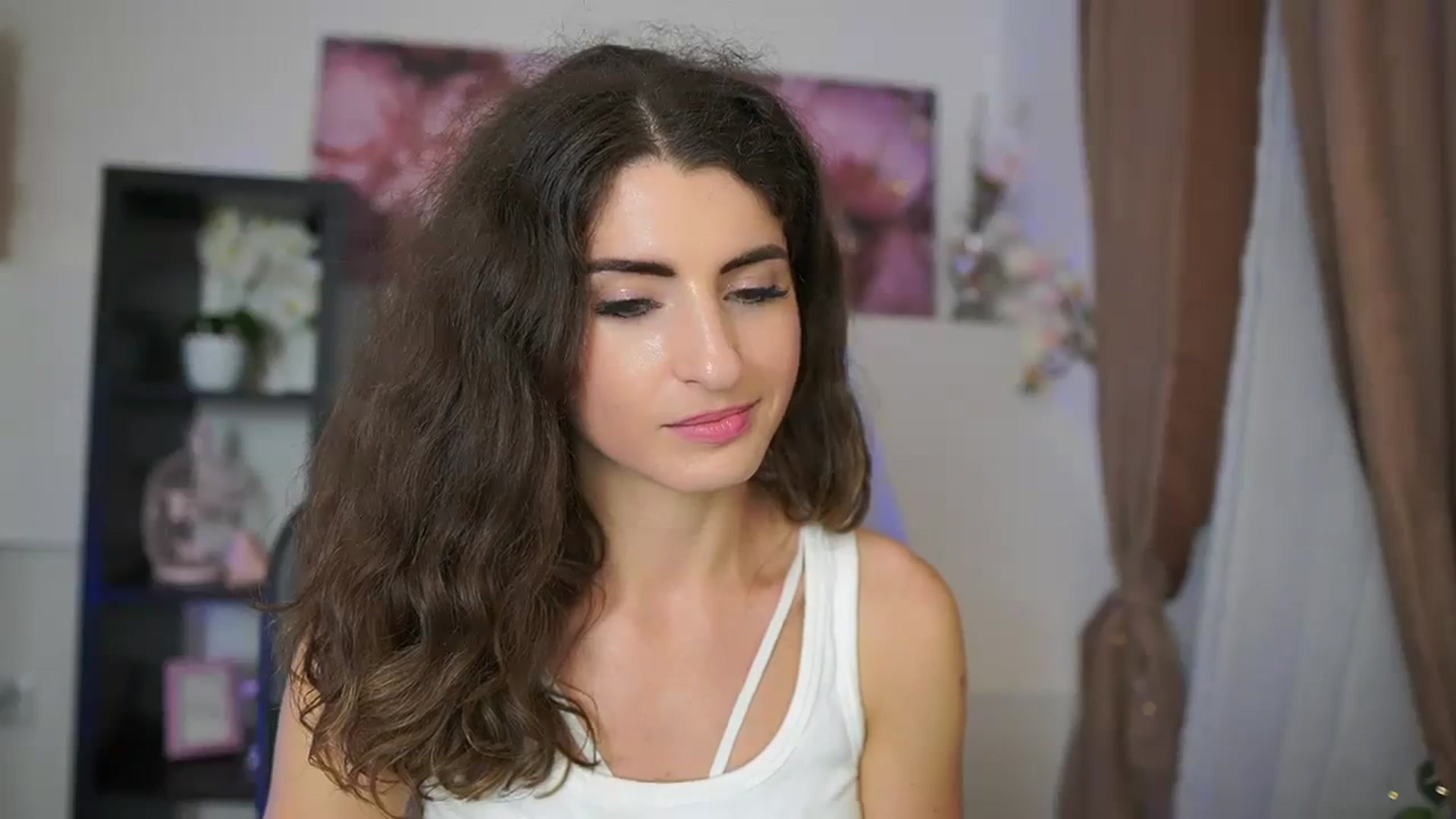 Gallery image thumbnail from EVA__LOVIA_'s myfreecams stream on, 09/24/2023, 17:09 image 8 of 20