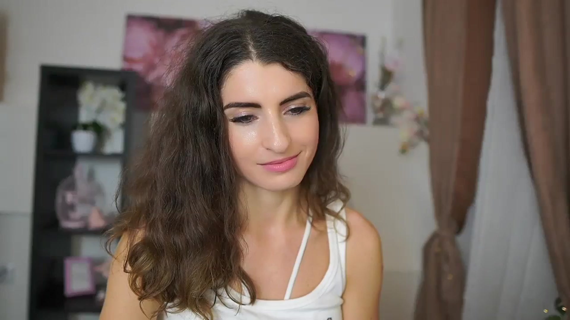 Gallery image thumbnail from EVA__LOVIA_'s myfreecams stream on, 09/24/2023, 18:05 image 4 of 20