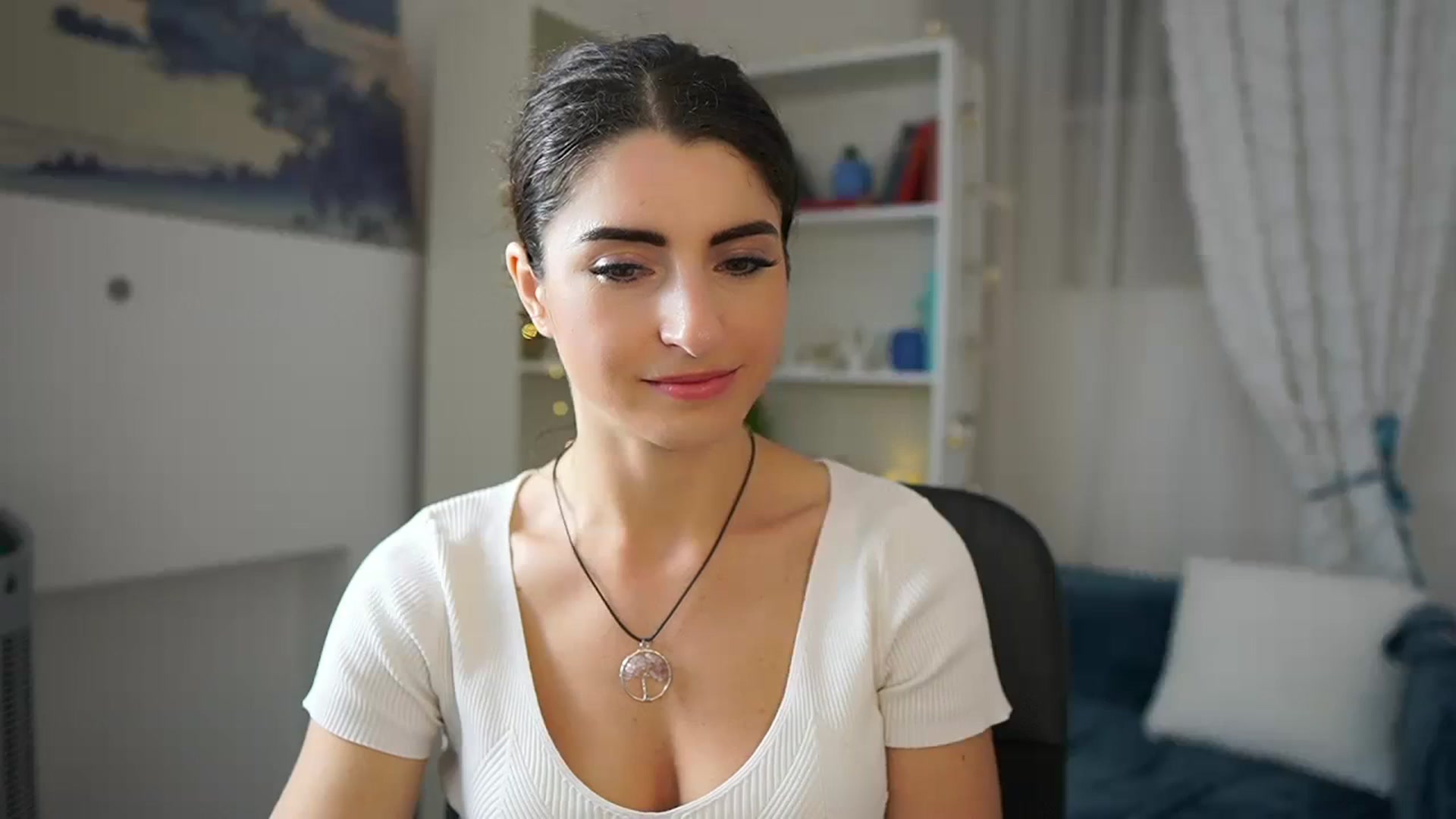 Gallery image thumbnail from EVA__LOVIA_'s myfreecams stream on, 09/30/2023, 18:02 image 16 of 20