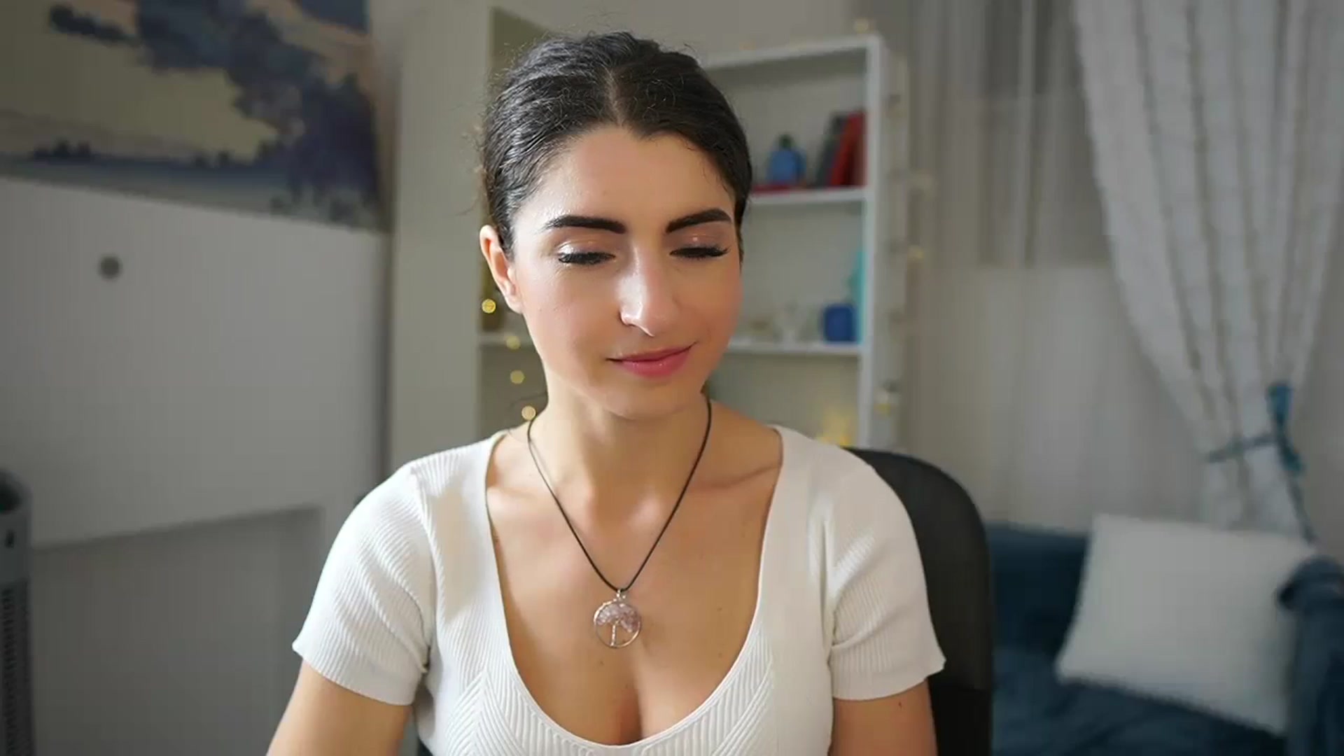 Gallery image thumbnail from EVA__LOVIA_'s myfreecams stream on, 09/30/2023, 18:02 image 13 of 20