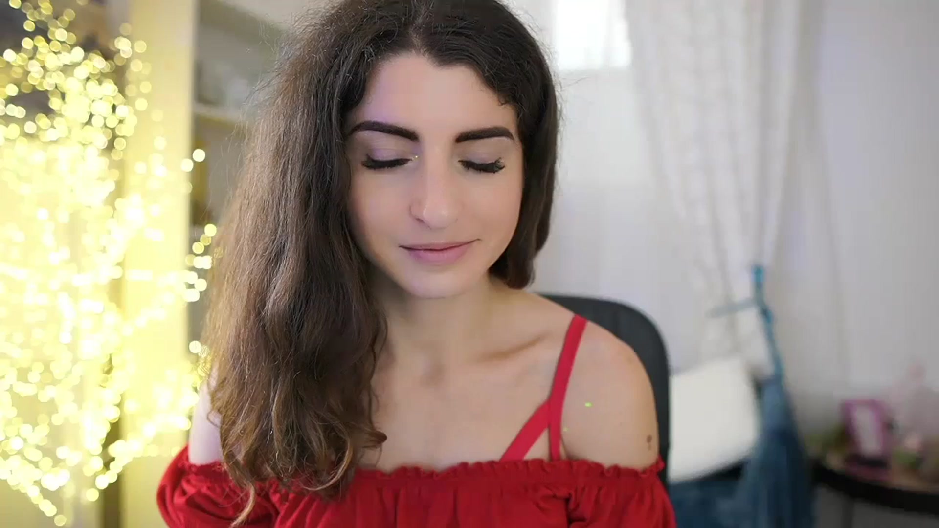 Gallery image thumbnail from EVA__LOVIA_'s myfreecams stream on, 10/11/2023, 12:10 image 13 of 20