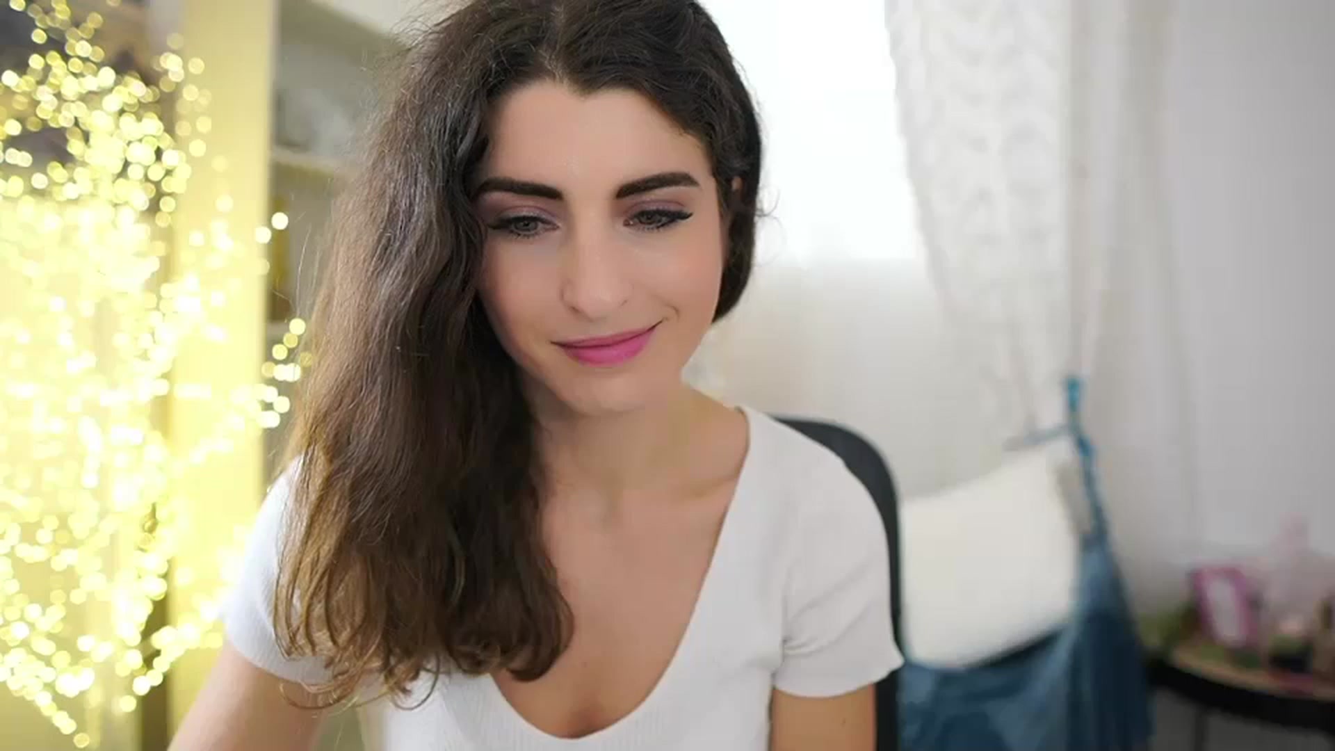 Gallery image thumbnail from EVA__LOVIA_'s myfreecams stream on, 10/12/2023, 12:42 image 13 of 20