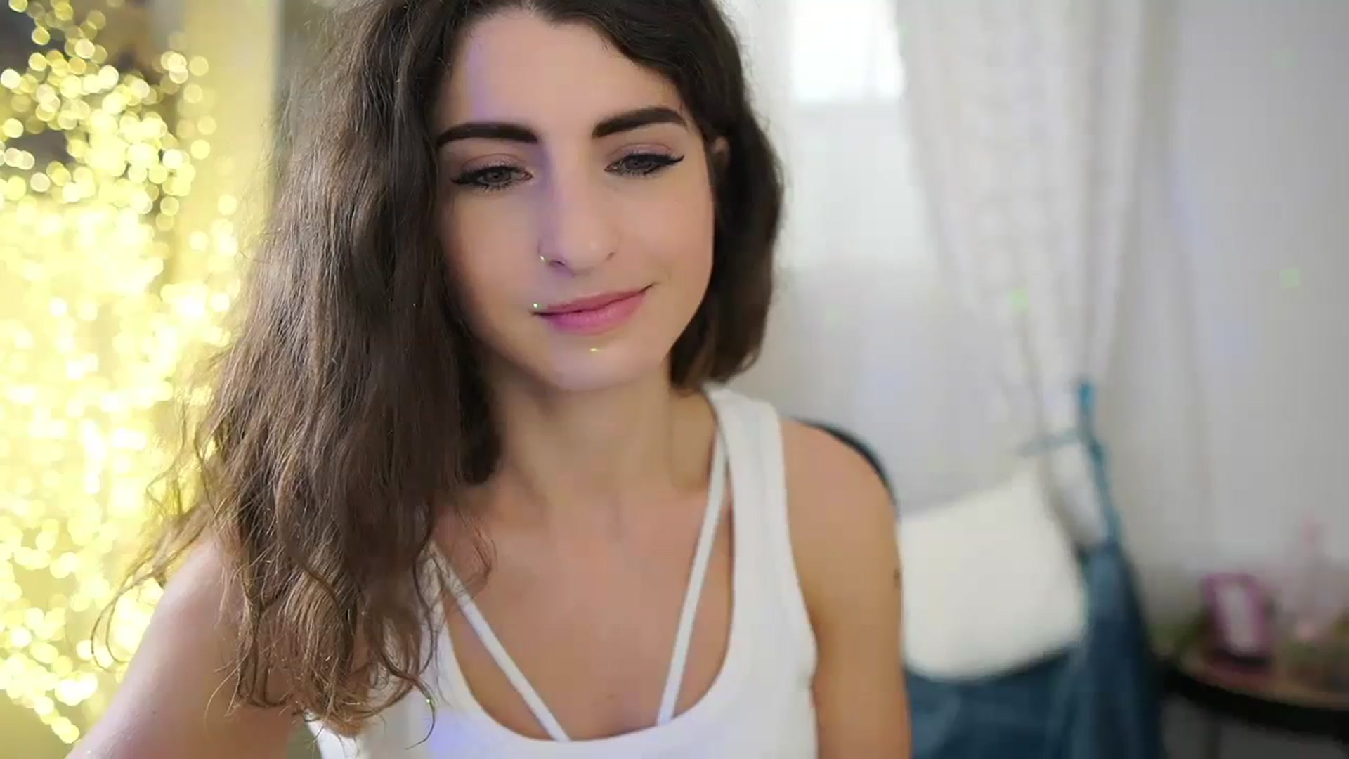 Gallery image thumbnail from EVA__LOVIA_'s myfreecams stream on, 10/13/2023, 10:48 image 17 of 20
