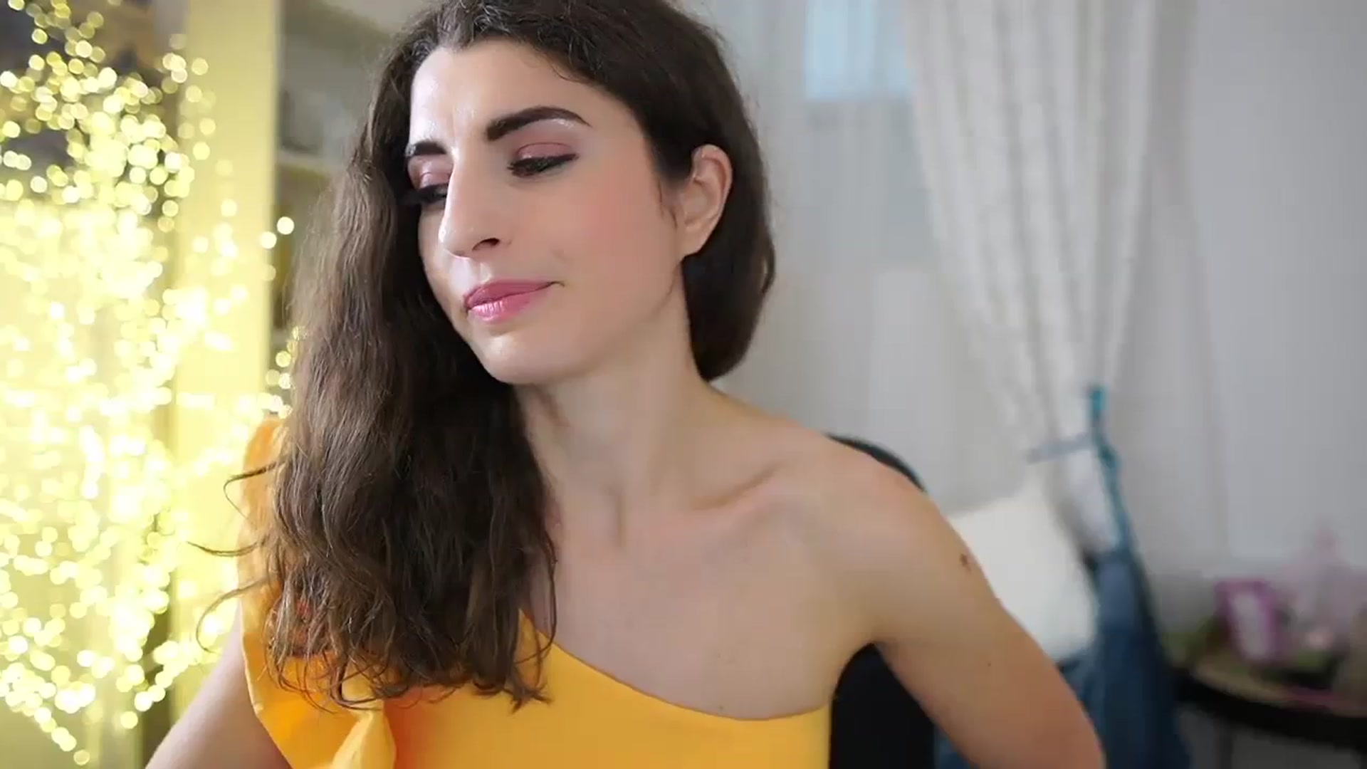 Gallery image thumbnail from EVA__LOVIA_'s myfreecams stream on, 10/14/2023, 15:45 image 11 of 20