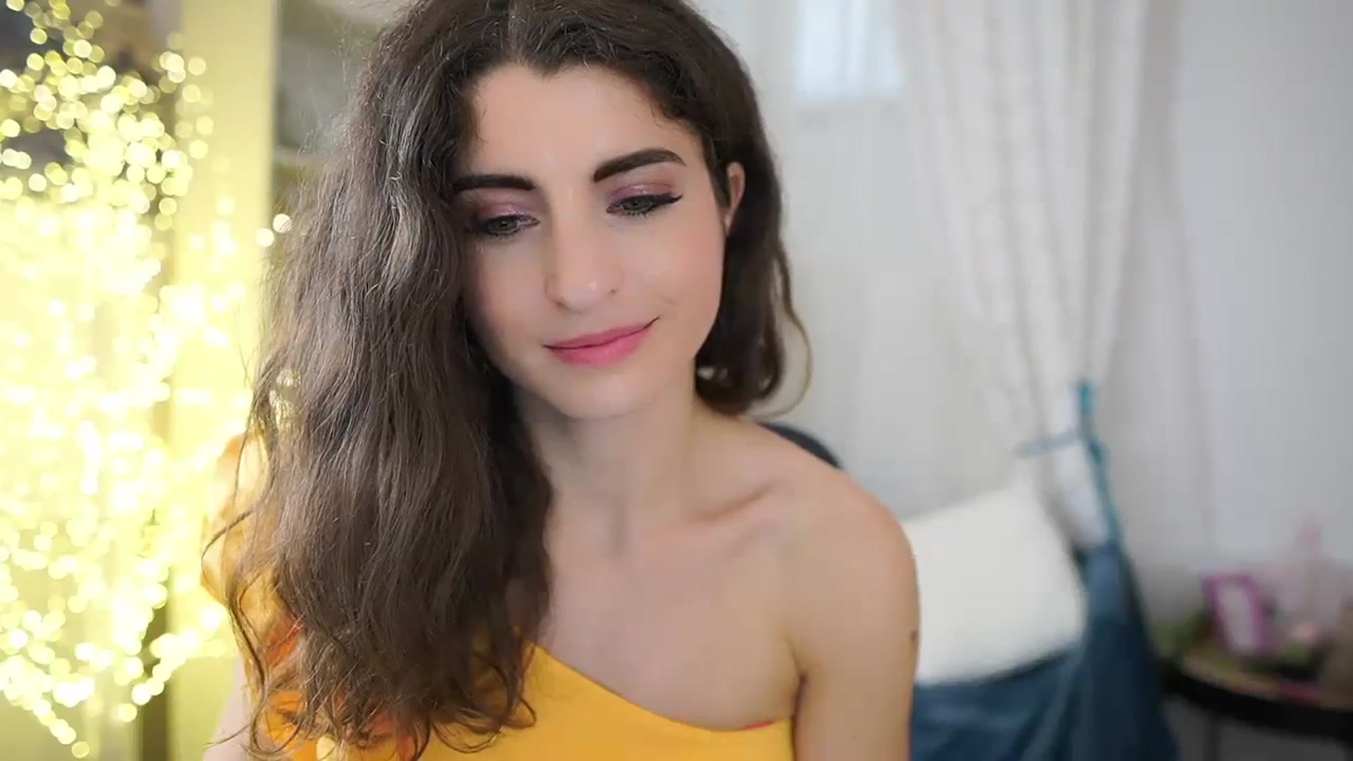 Gallery image thumbnail from EVA__LOVIA_'s myfreecams stream on, 10/14/2023, 15:45 image 6 of 20