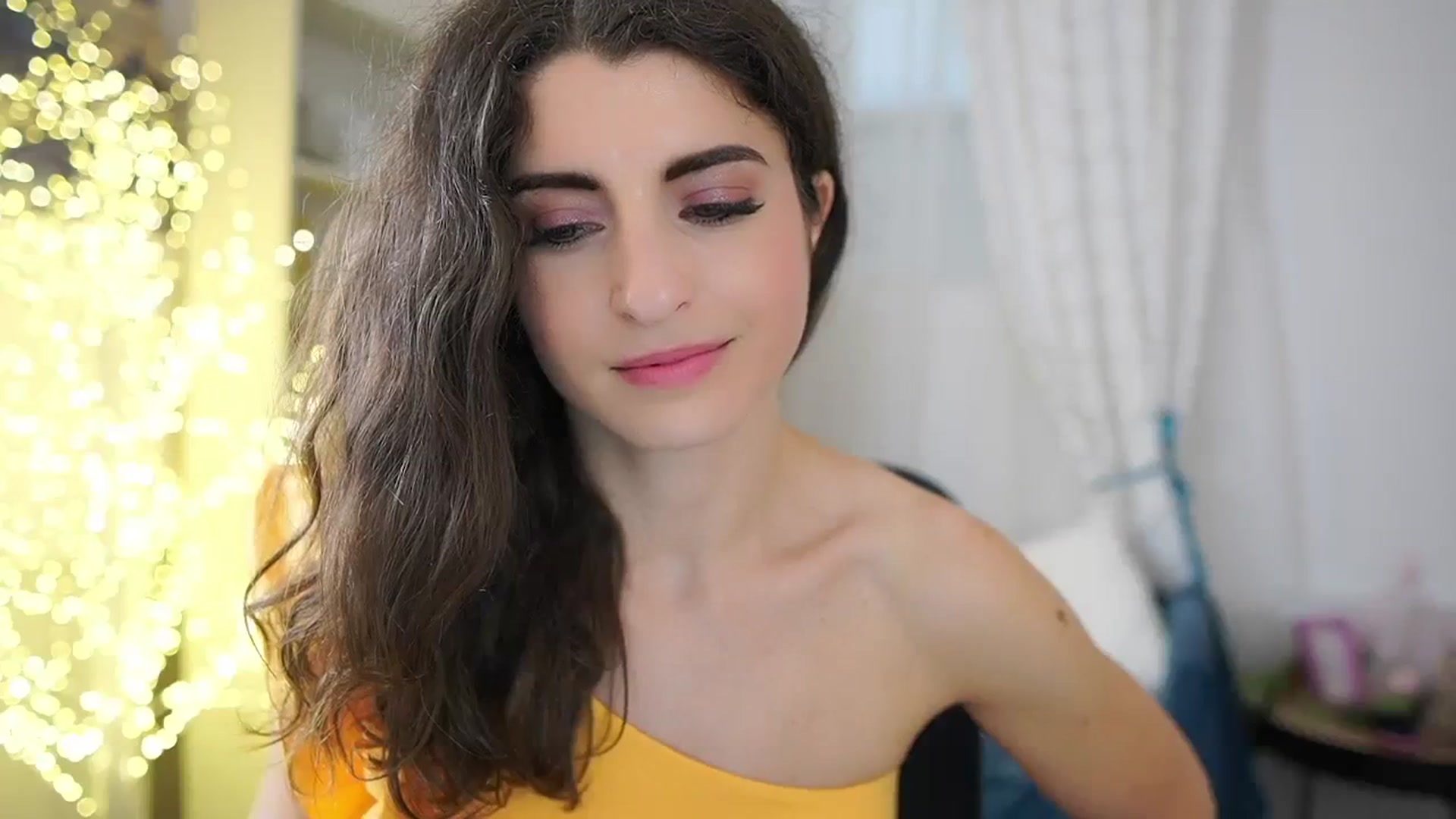 Gallery image thumbnail from EVA__LOVIA_'s myfreecams stream on, 10/14/2023, 15:45 image 10 of 20