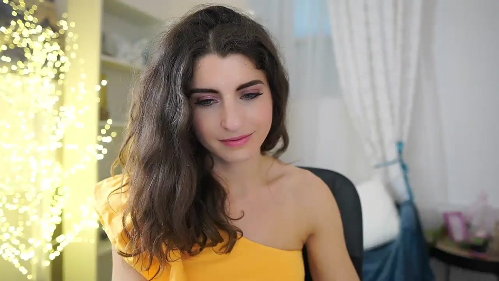 Gallery image thumbnail from EVA__LOVIA_'s myfreecams stream on, 10/14/2023, 15:45 image 15 of 20