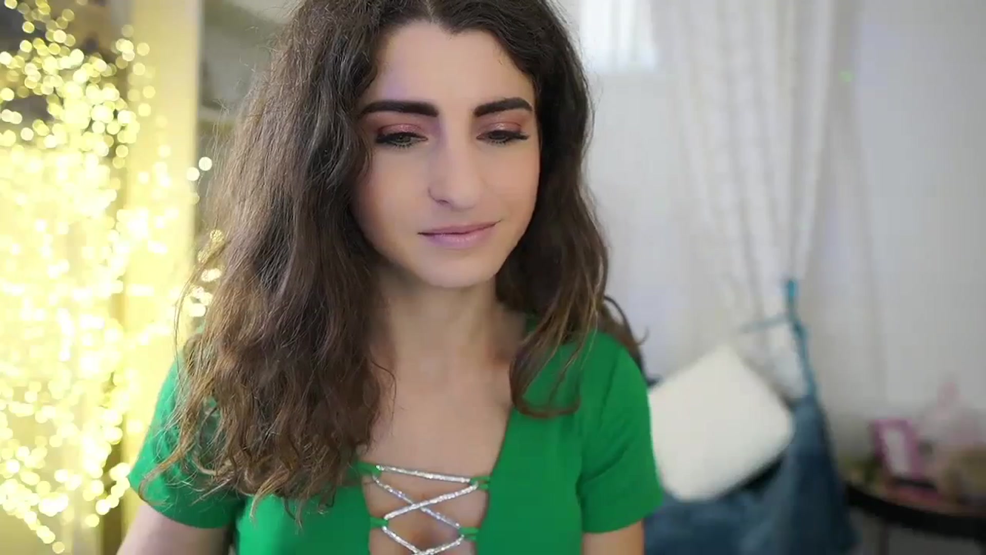 Gallery image thumbnail from EVA__LOVIA_'s myfreecams stream on, 10/16/2023, 10:22 image 5 of 20
