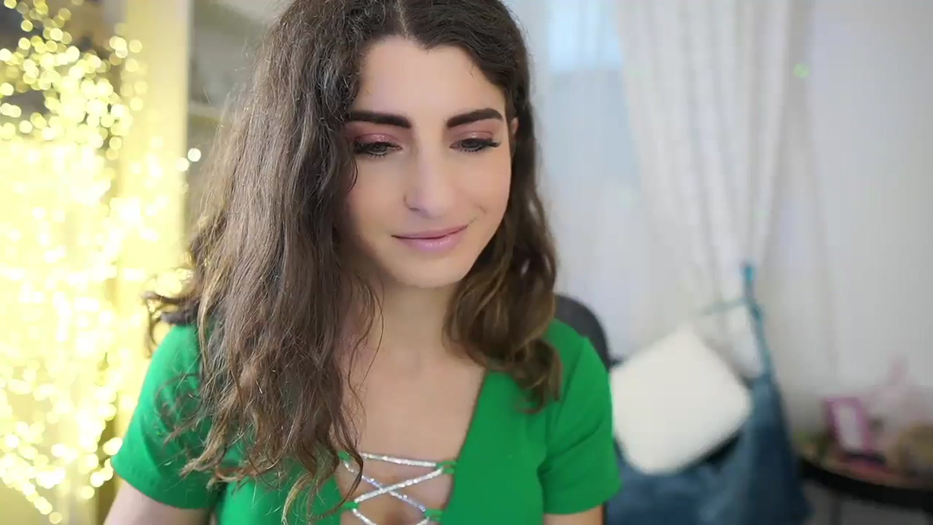 Gallery image thumbnail from EVA__LOVIA_'s myfreecams stream on, 10/16/2023, 10:22 image 8 of 20
