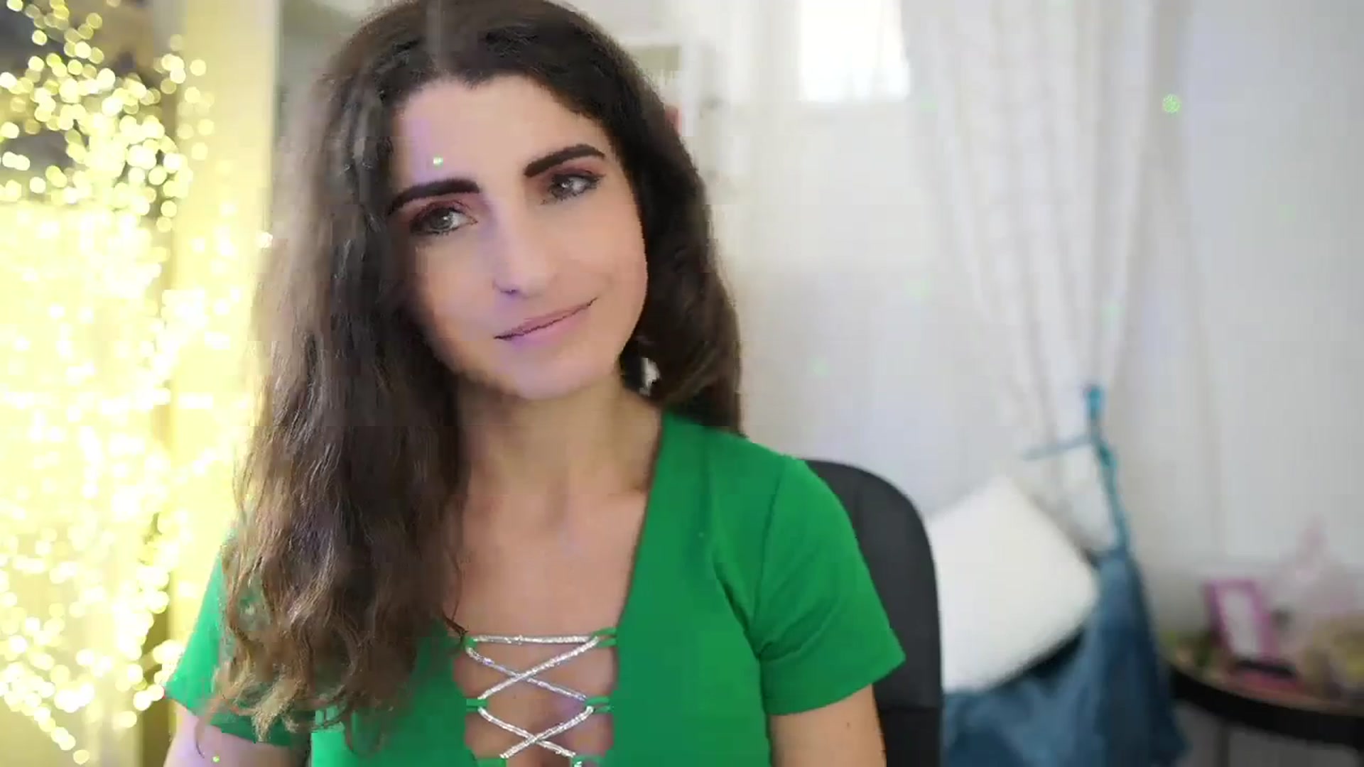 Gallery image thumbnail from EVA__LOVIA_'s myfreecams stream on, 10/16/2023, 11:51 image 14 of 20