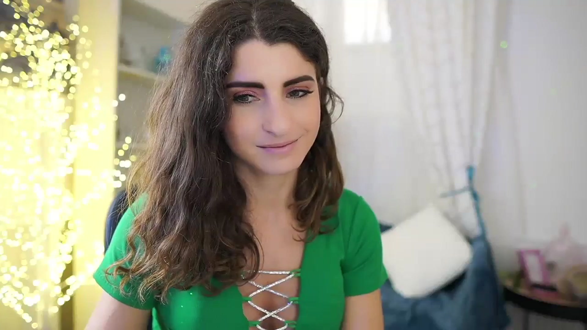 Gallery image thumbnail from EVA__LOVIA_'s myfreecams stream on, 10/16/2023, 11:51 image 12 of 20