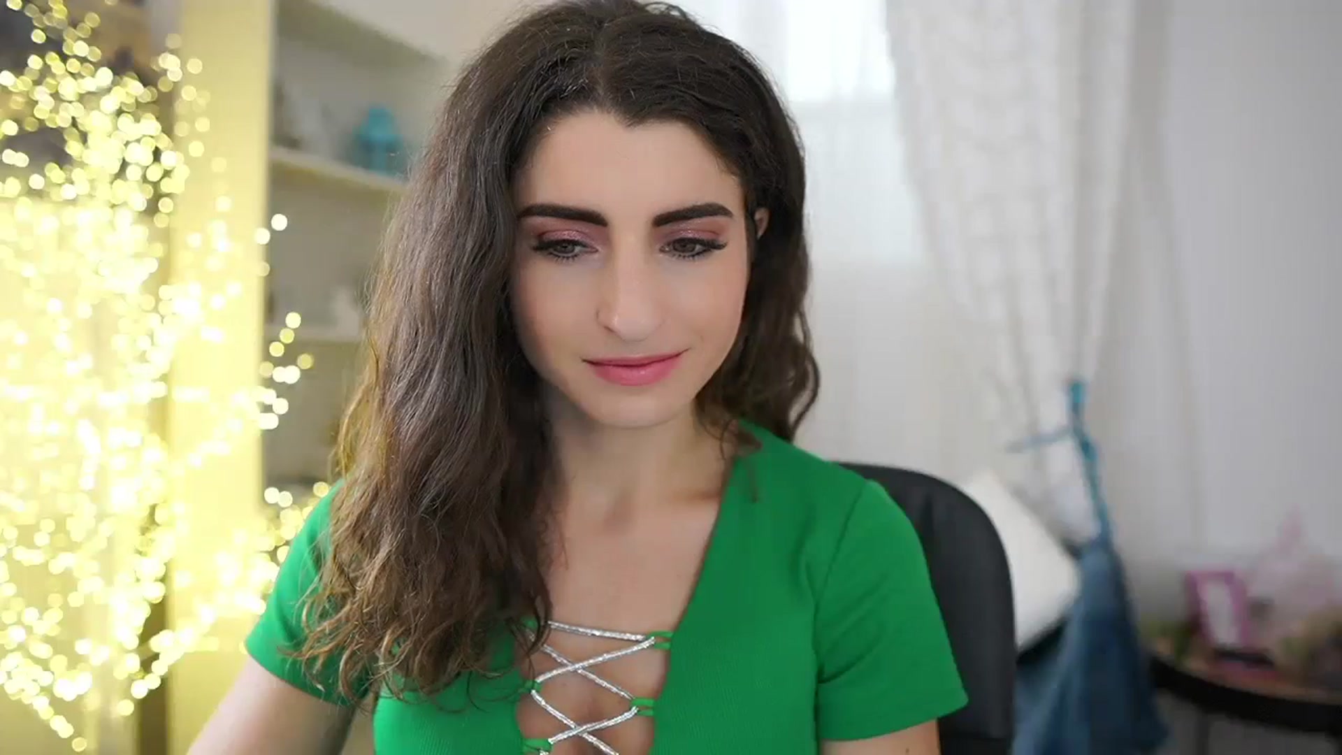 Gallery image thumbnail from EVA__LOVIA_'s myfreecams stream on, 10/16/2023, 12:45 image 18 of 20