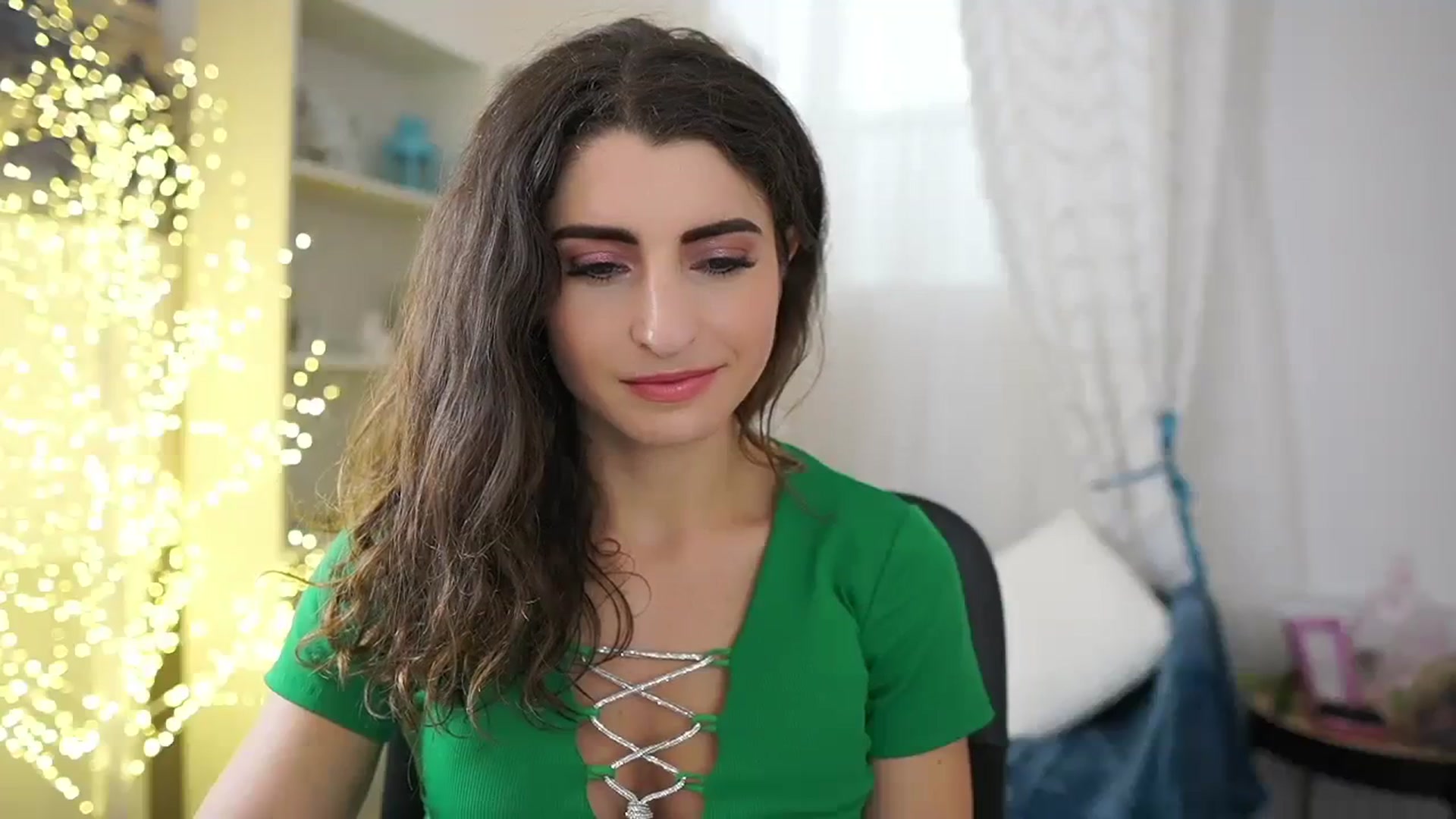 Gallery image thumbnail from EVA__LOVIA_'s myfreecams stream on, 10/16/2023, 12:45 image 4 of 20