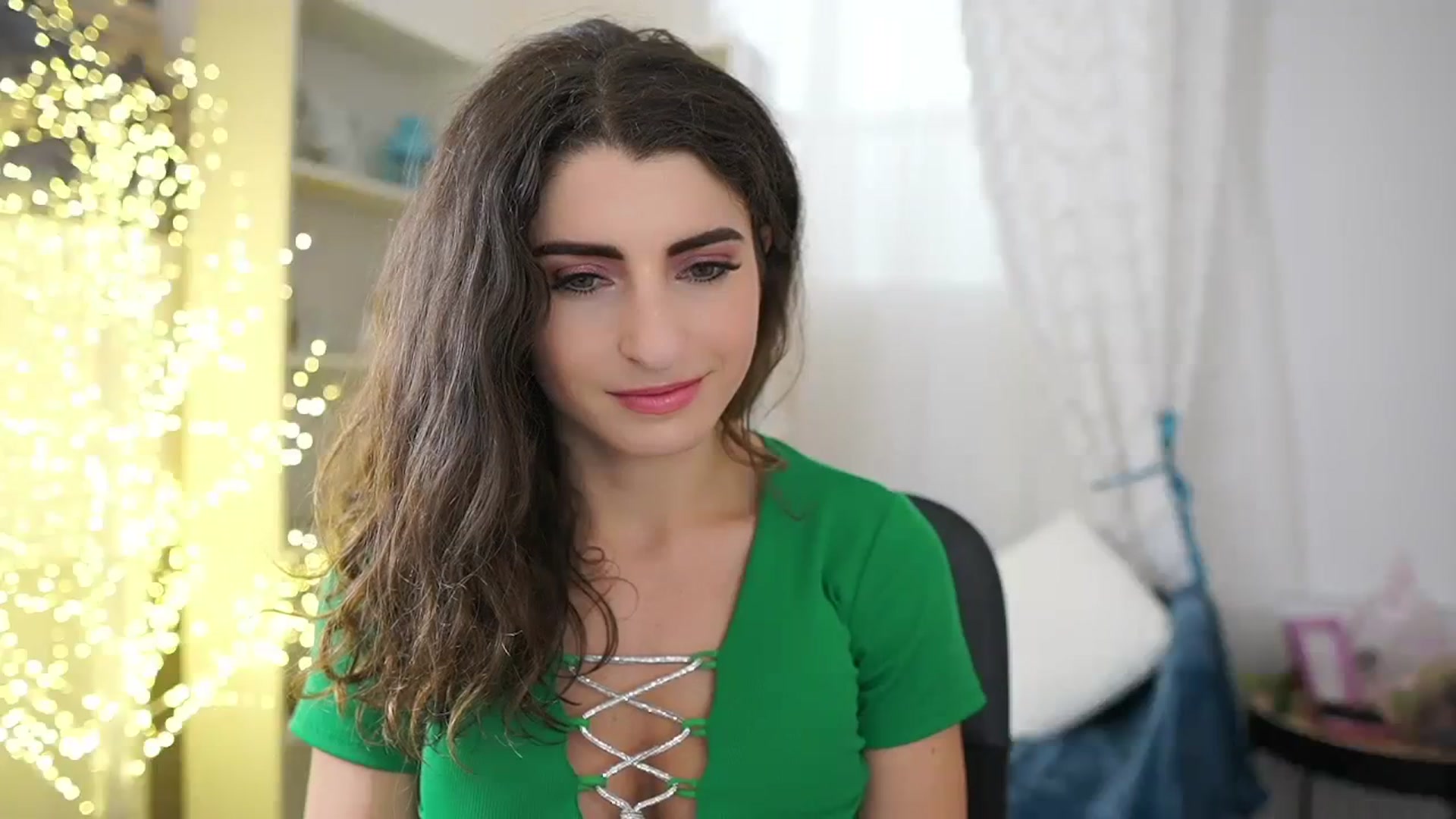 Gallery image thumbnail from EVA__LOVIA_'s myfreecams stream on, 10/16/2023, 12:45 image 6 of 20