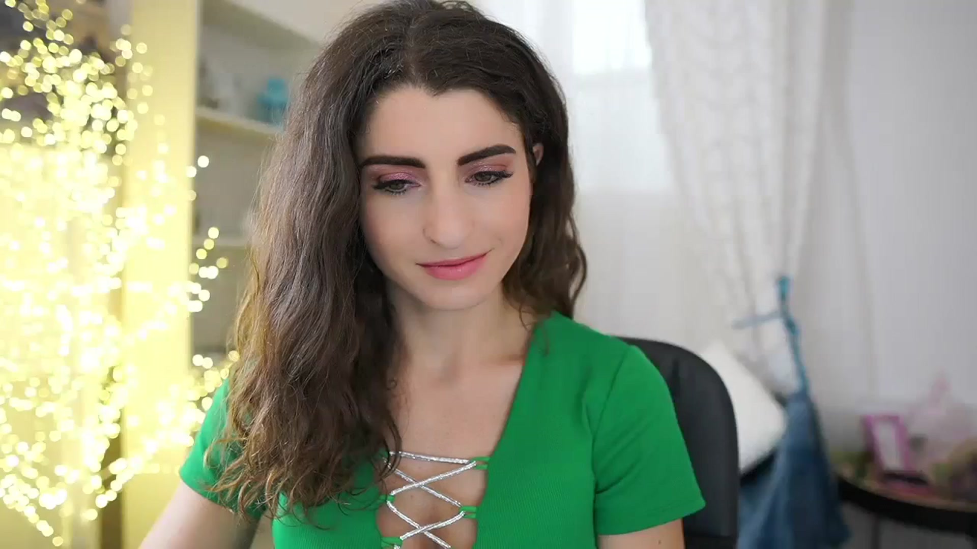 Gallery image thumbnail from EVA__LOVIA_'s myfreecams stream on, 10/16/2023, 12:45 image 20 of 20