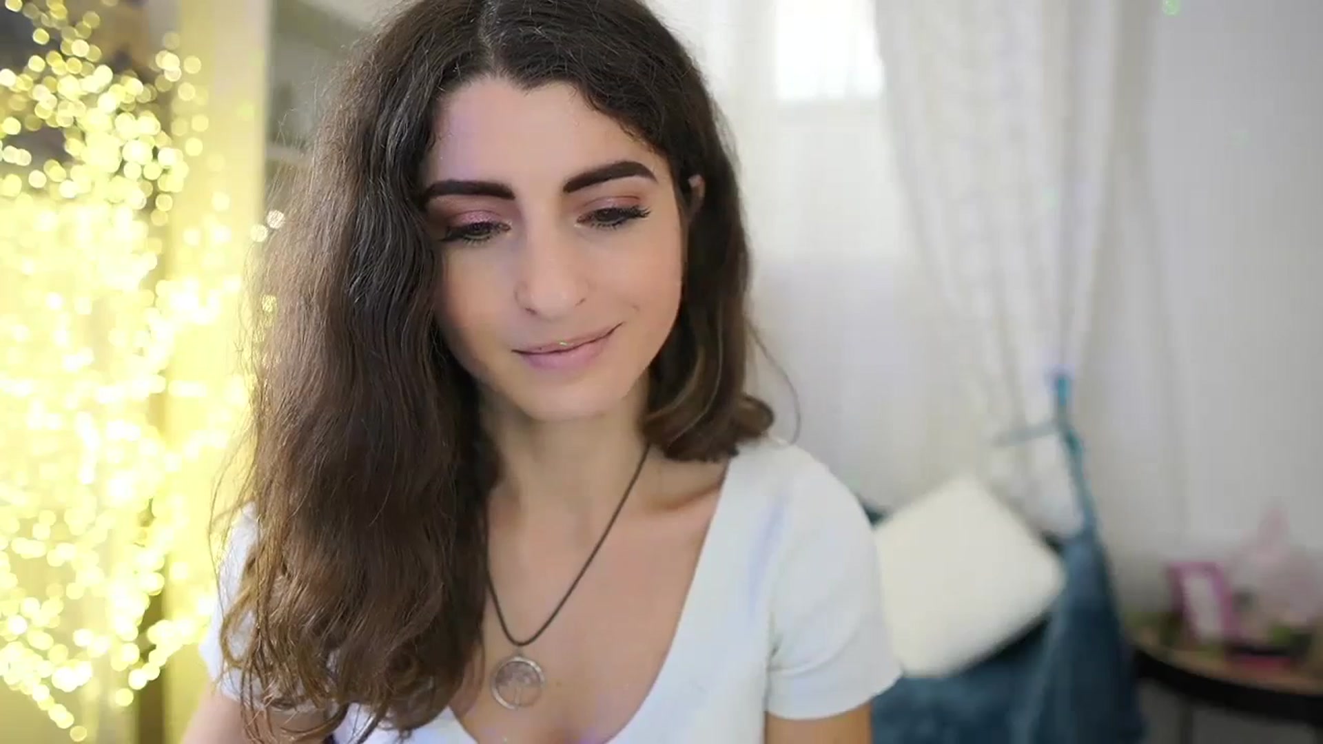 Gallery image thumbnail from EVA__LOVIA_'s myfreecams stream on, 10/17/2023, 12:28 image 4 of 20