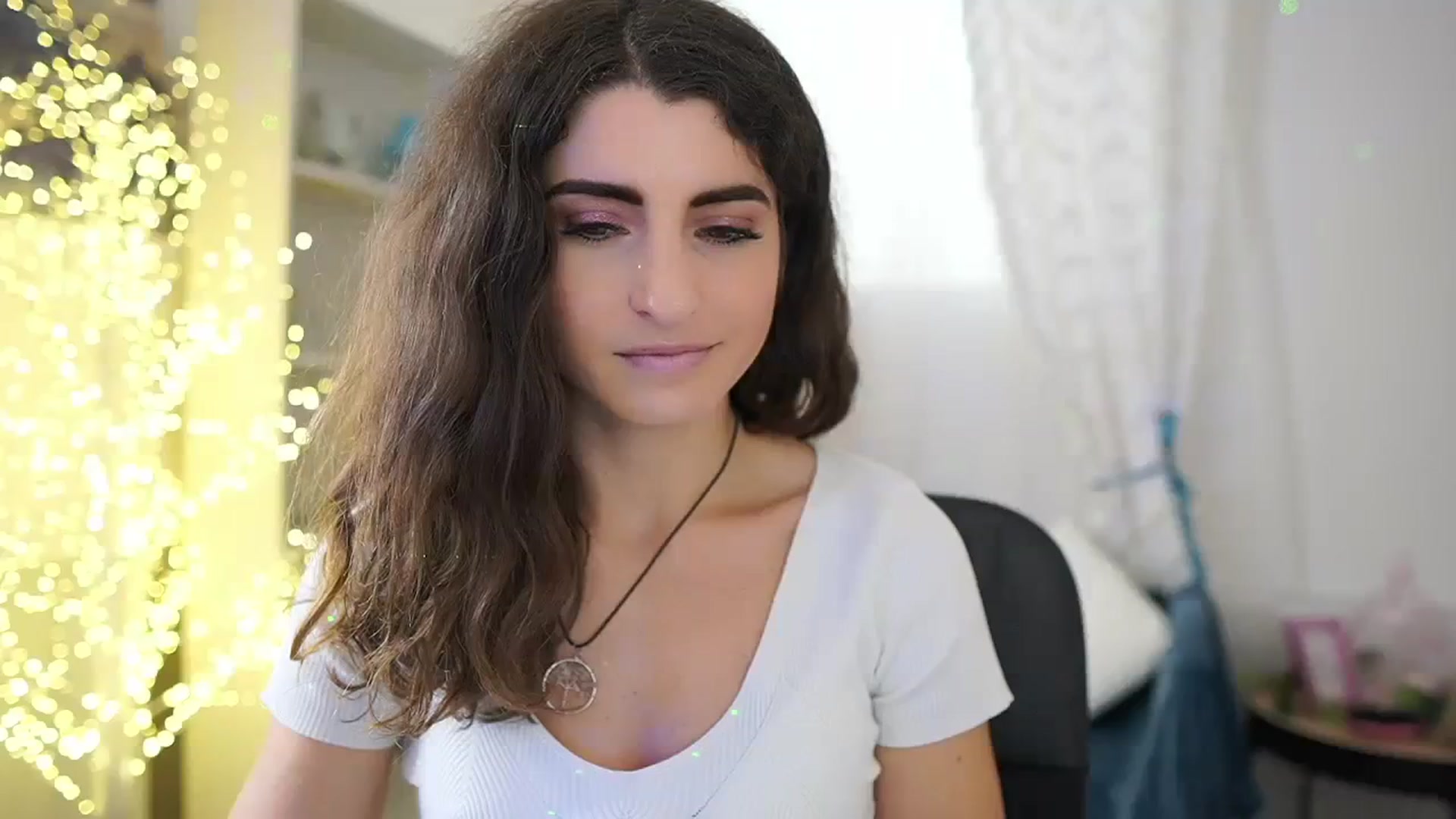 Gallery image thumbnail from EVA__LOVIA_'s myfreecams stream on, 10/17/2023, 12:28 image 17 of 20