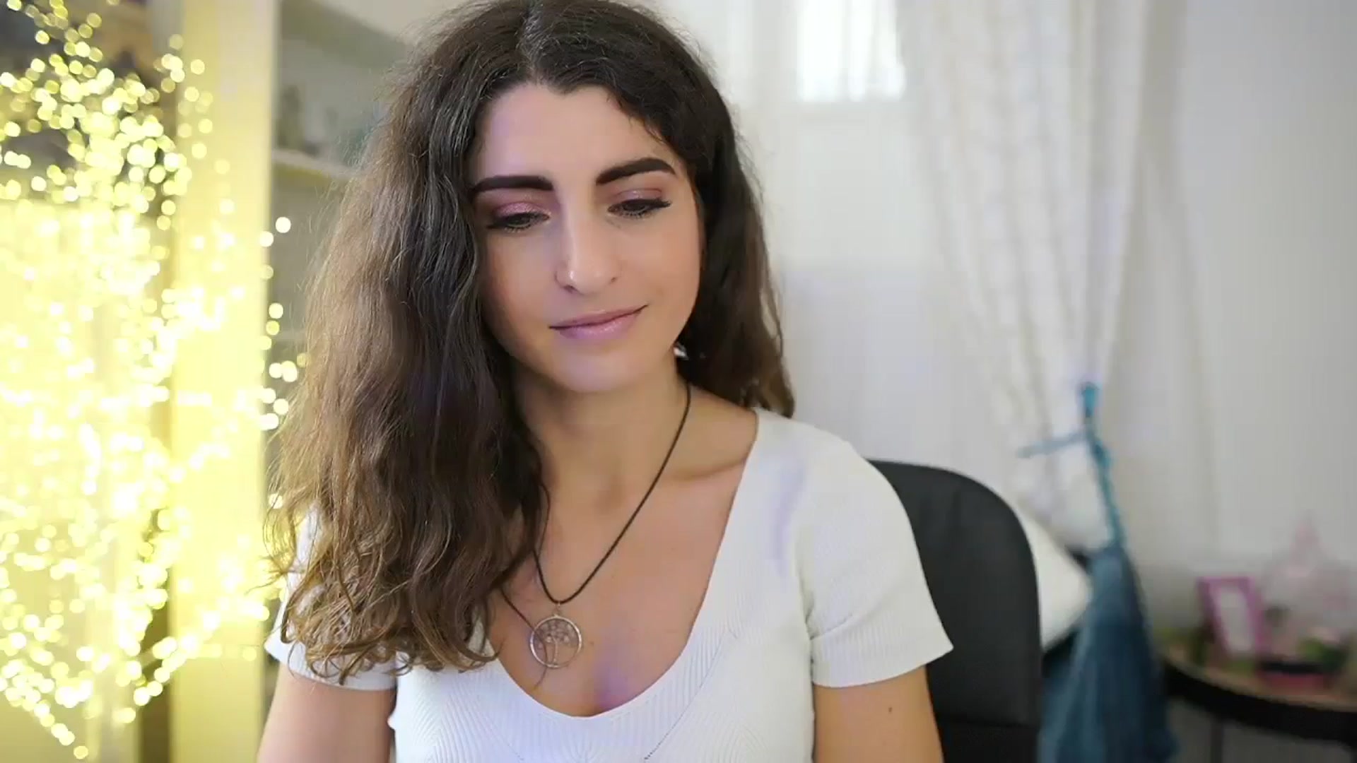 Gallery image thumbnail from EVA__LOVIA_'s myfreecams stream on, 10/17/2023, 12:28 image 16 of 20