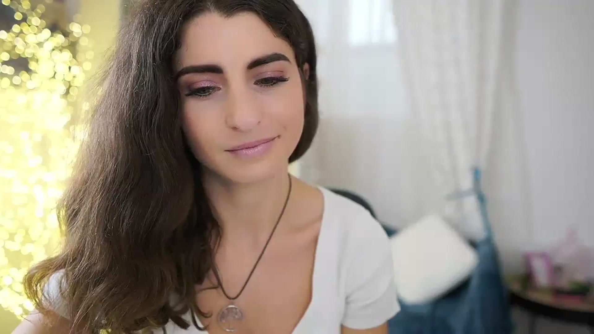 Gallery image thumbnail from EVA__LOVIA_'s myfreecams stream on, 10/17/2023, 13:04 image 9 of 20