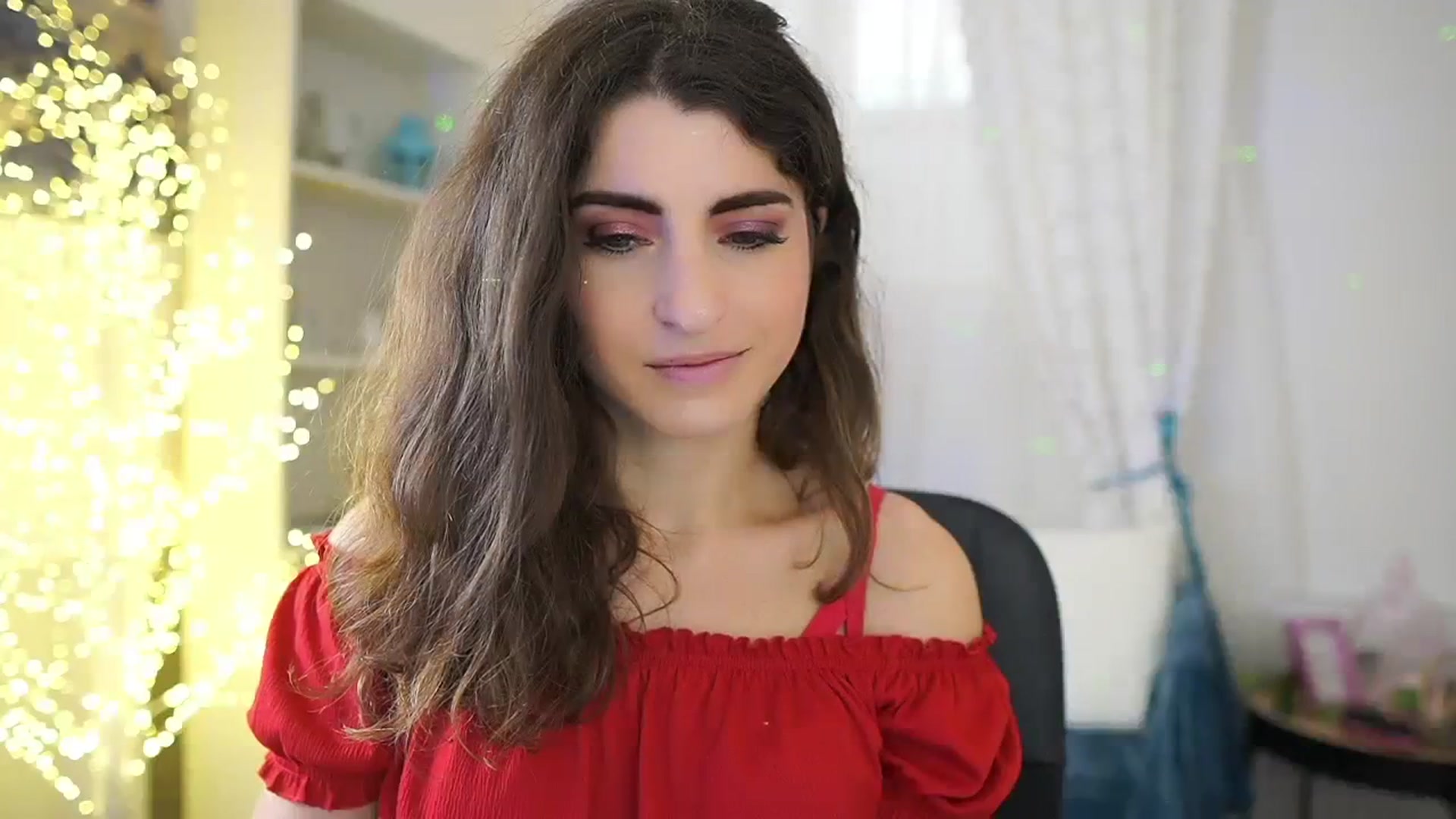 Gallery image thumbnail from EVA__LOVIA_'s myfreecams stream on, 10/18/2023, 10:36 image 4 of 20