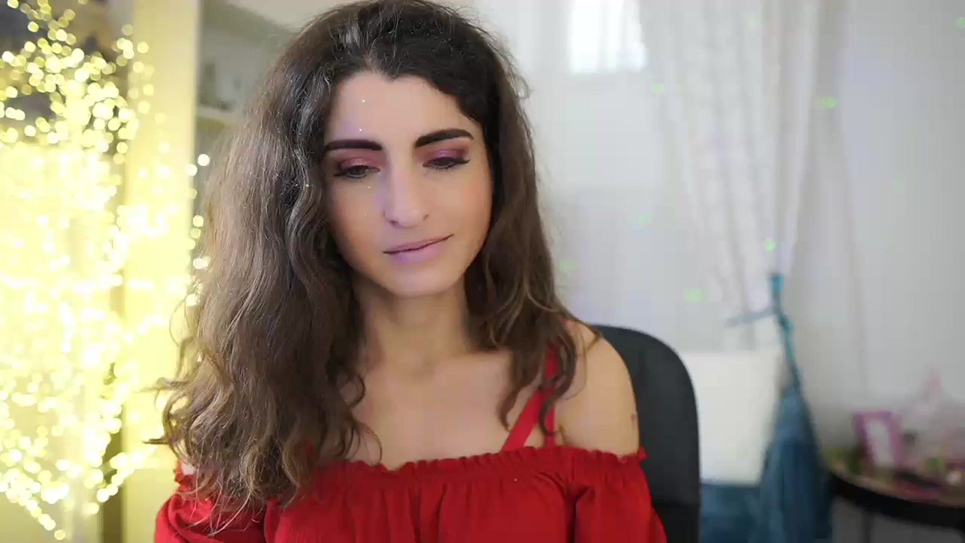 Gallery image thumbnail from EVA__LOVIA_'s myfreecams stream on, 10/18/2023, 11:48 image 1 of 20
