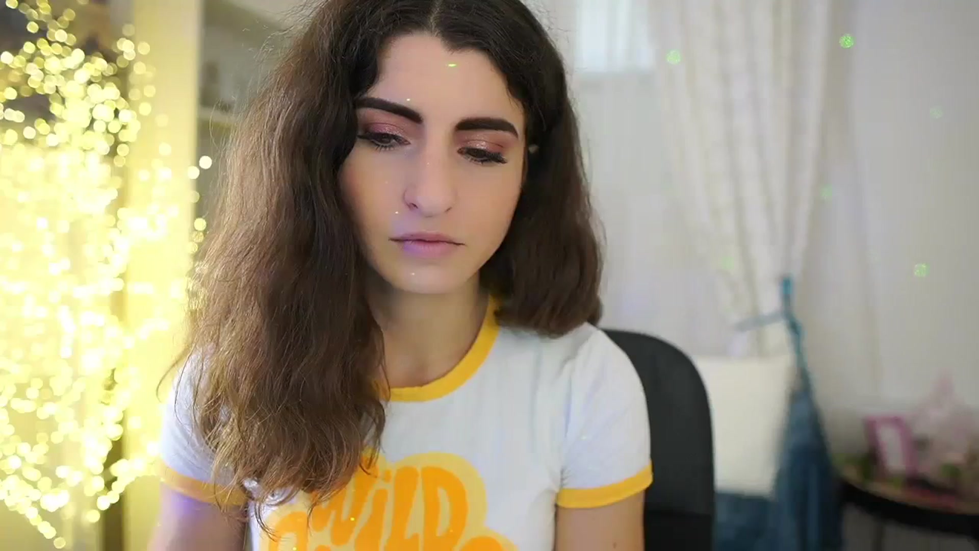 Gallery image thumbnail from EVA__LOVIA_'s myfreecams stream on, 10/19/2023, 09:38 image 6 of 20